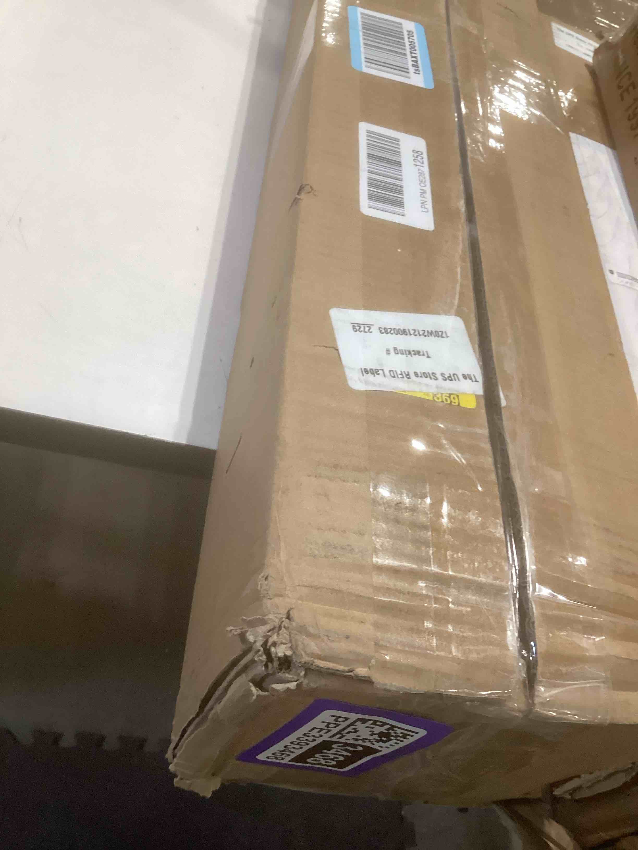 Condition photo showing Good Condition for 56 Pack 26 inch Aluminum Balusters for Deck Railing,Black Round Metal Spindles for Staircase,3/4" Diameter Hollow Deck Ballasters with Screws and Connectors for Railing Fencing Porch Stair Spindles 26in 56