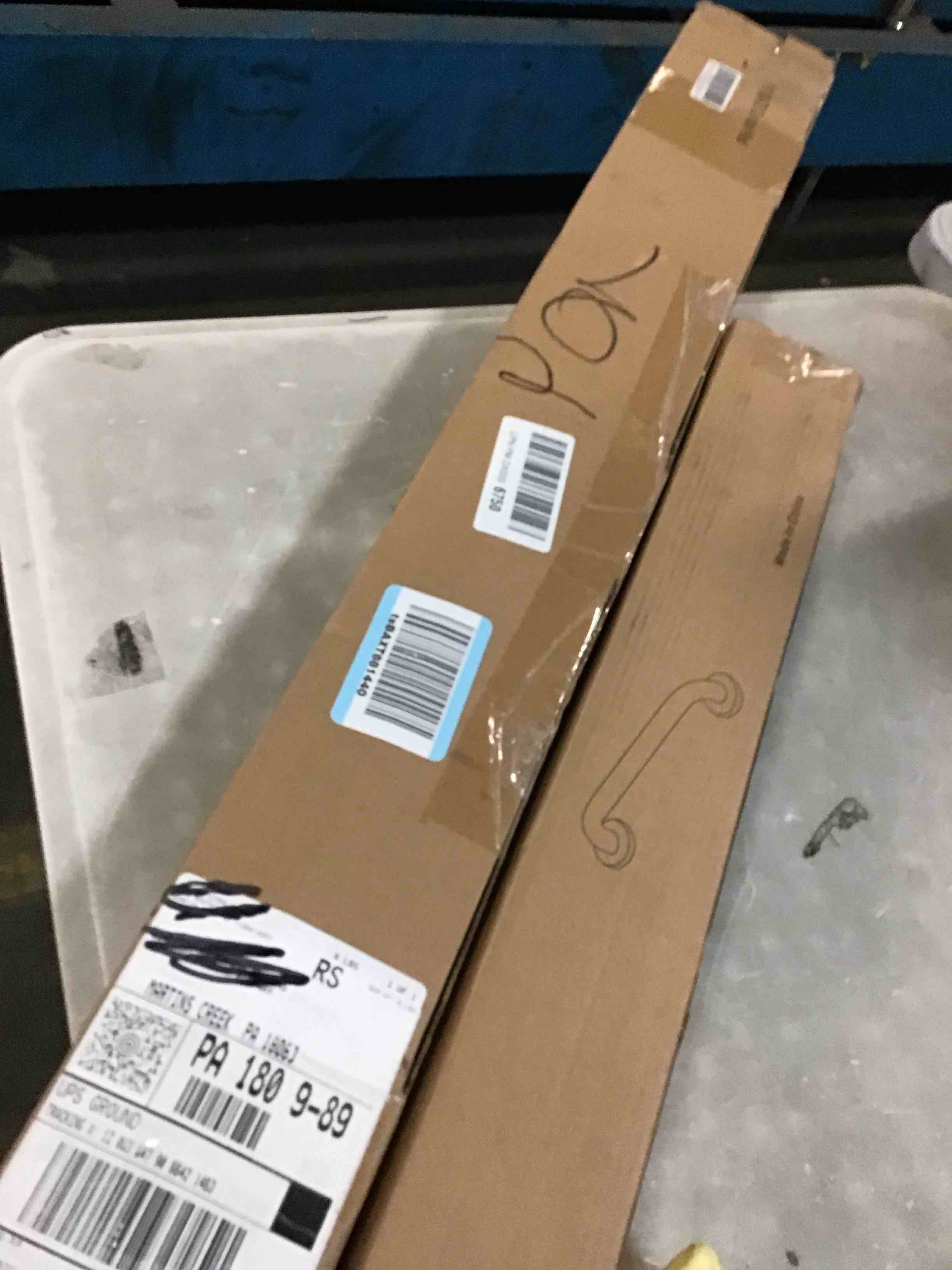 https://s3.amazonaws.com/lotting-images-prod/bidfta/PPE3426178_1749498929532.jpeg