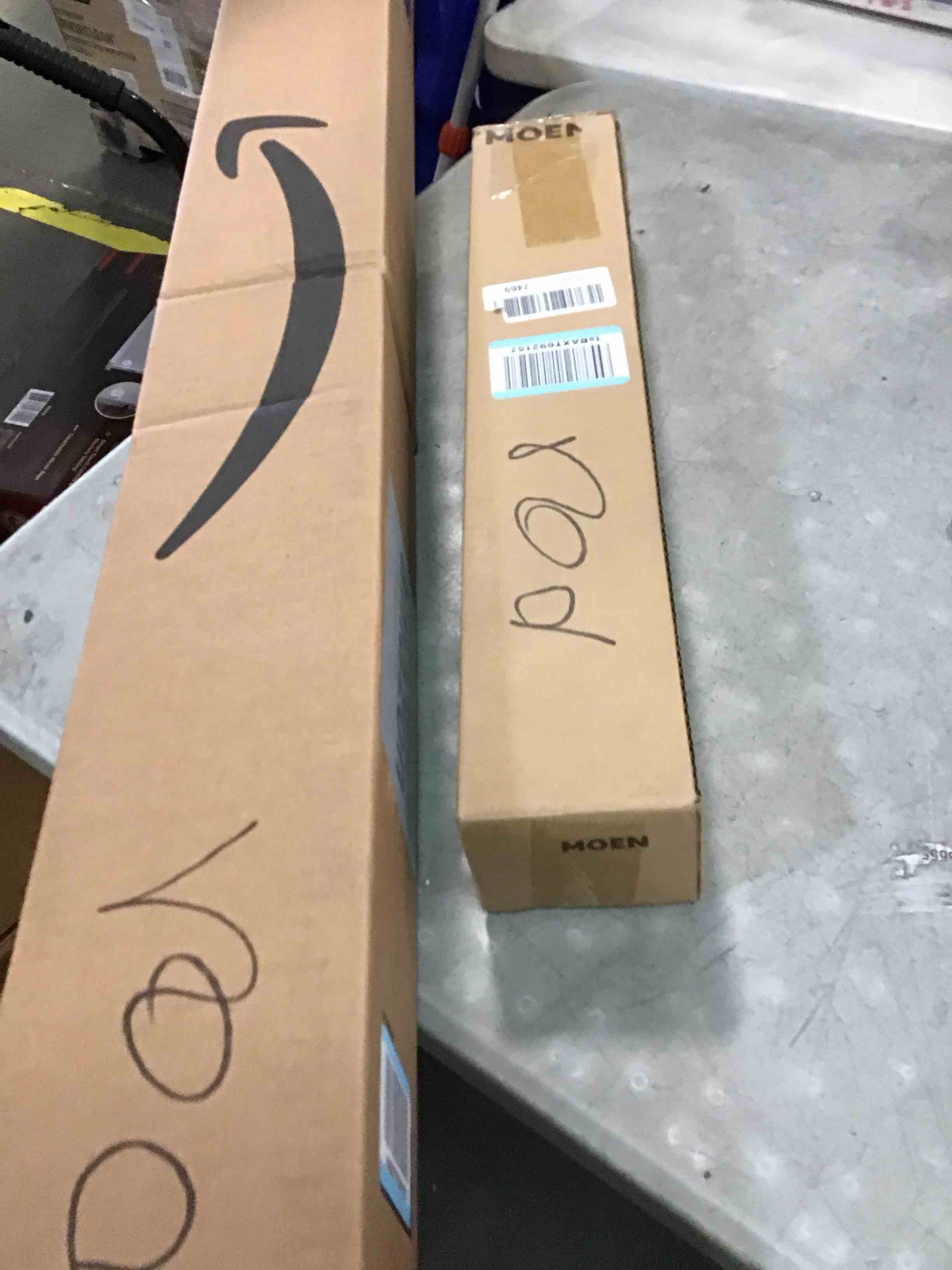 https://s3.amazonaws.com/lotting-images-prod/bidfta/PPE3426263_1749559650338.jpeg