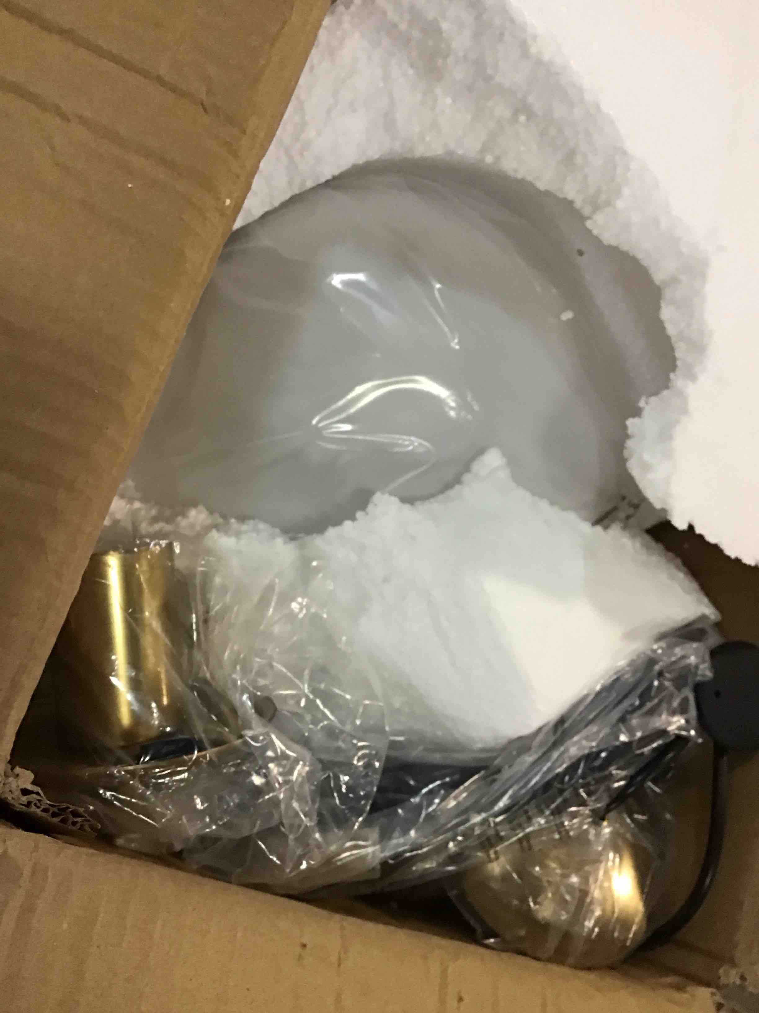 https://s3.amazonaws.com/lotting-images-prod/bidfta/PPE3426439_1749568336584.jpeg