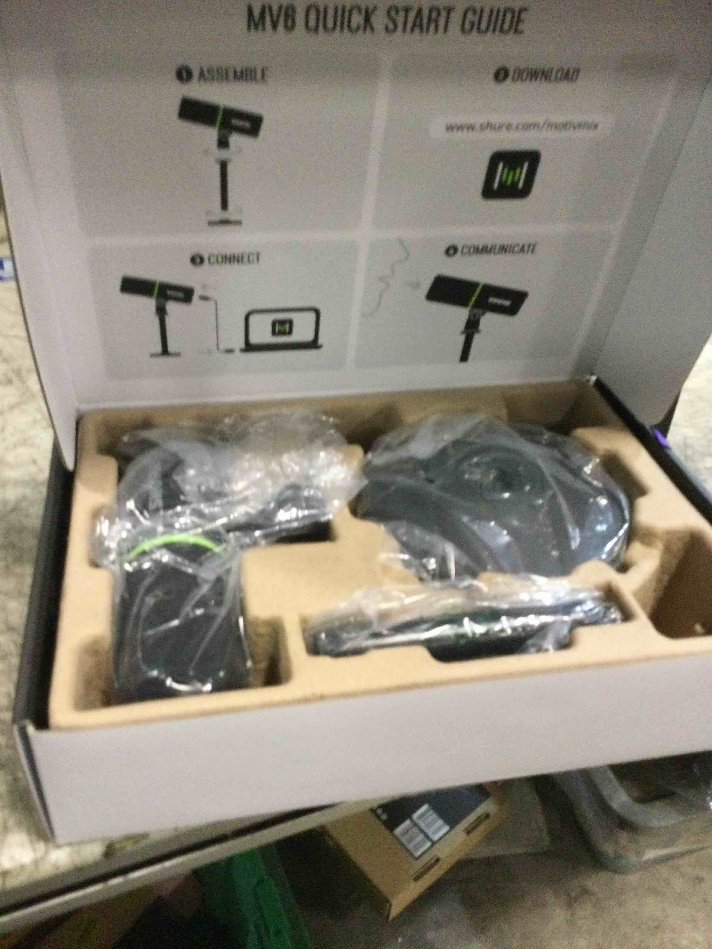 https://s3.amazonaws.com/lotting-images-prod/bidfta/PPE3426824_1749751279186.jpeg