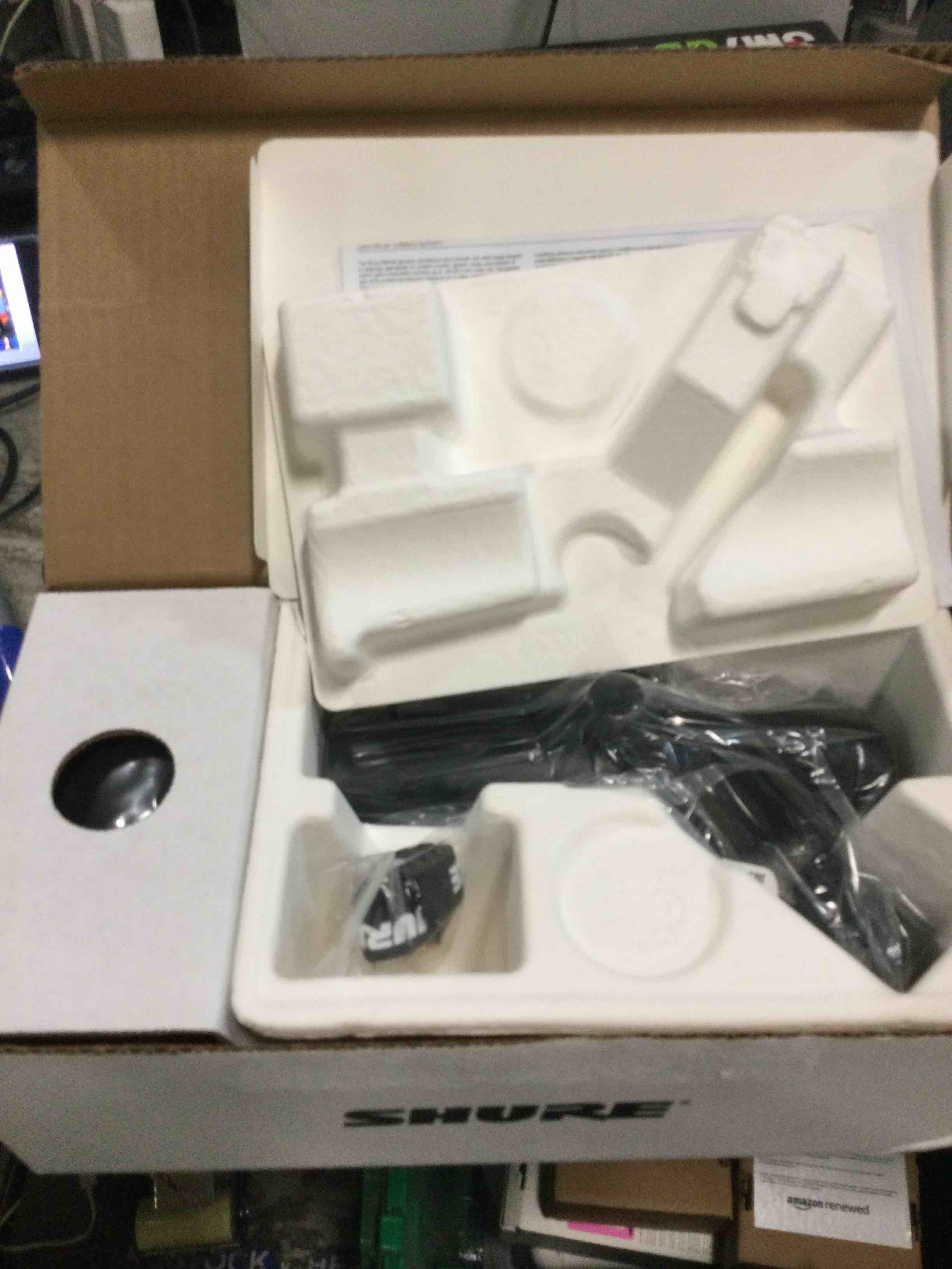https://s3.amazonaws.com/lotting-images-prod/bidfta/PPE3426832_1749756422924.jpeg
