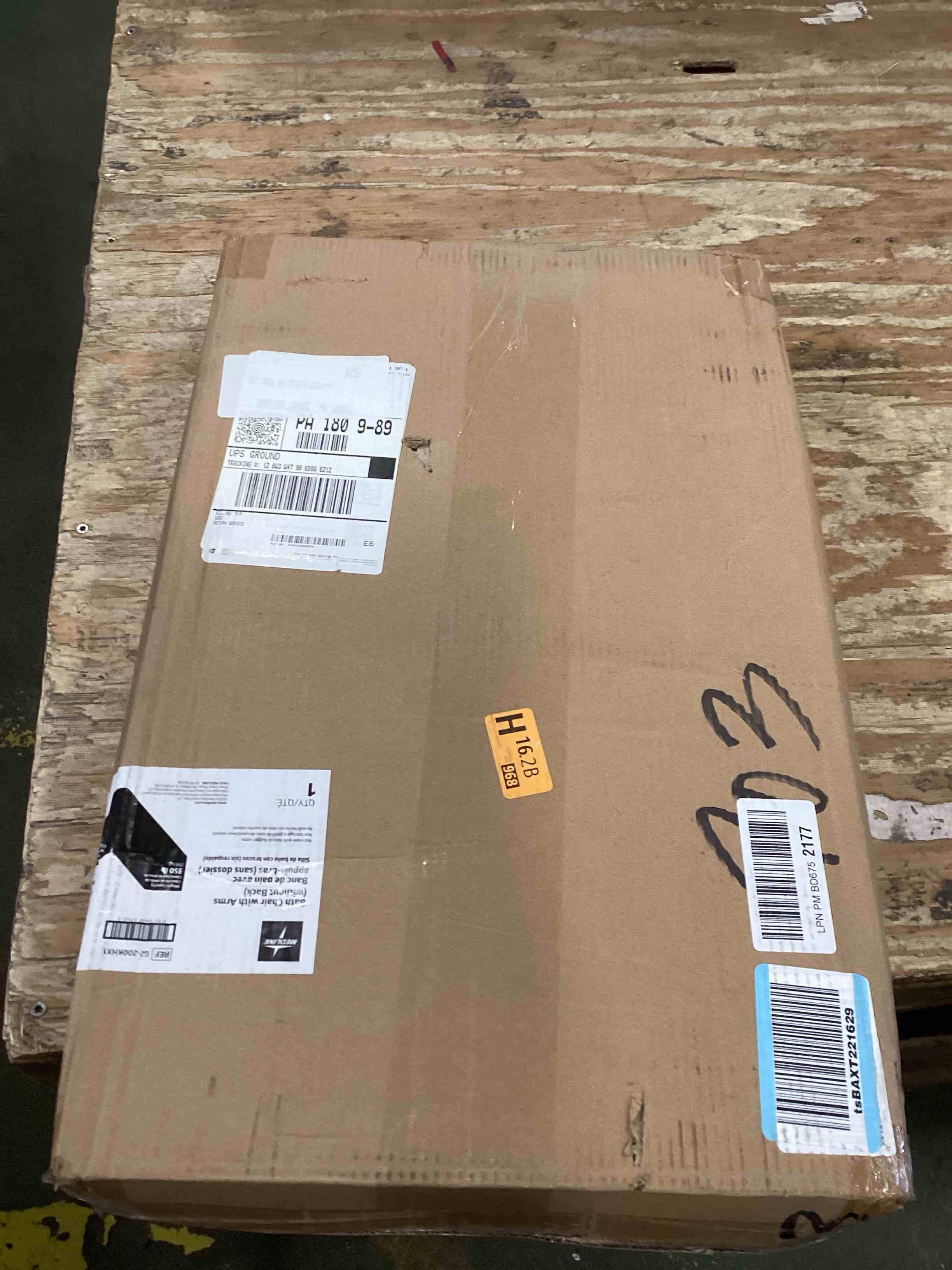 https://s3.amazonaws.com/lotting-images-prod/bidfta/PPE3427324_1749048075289.jpeg
