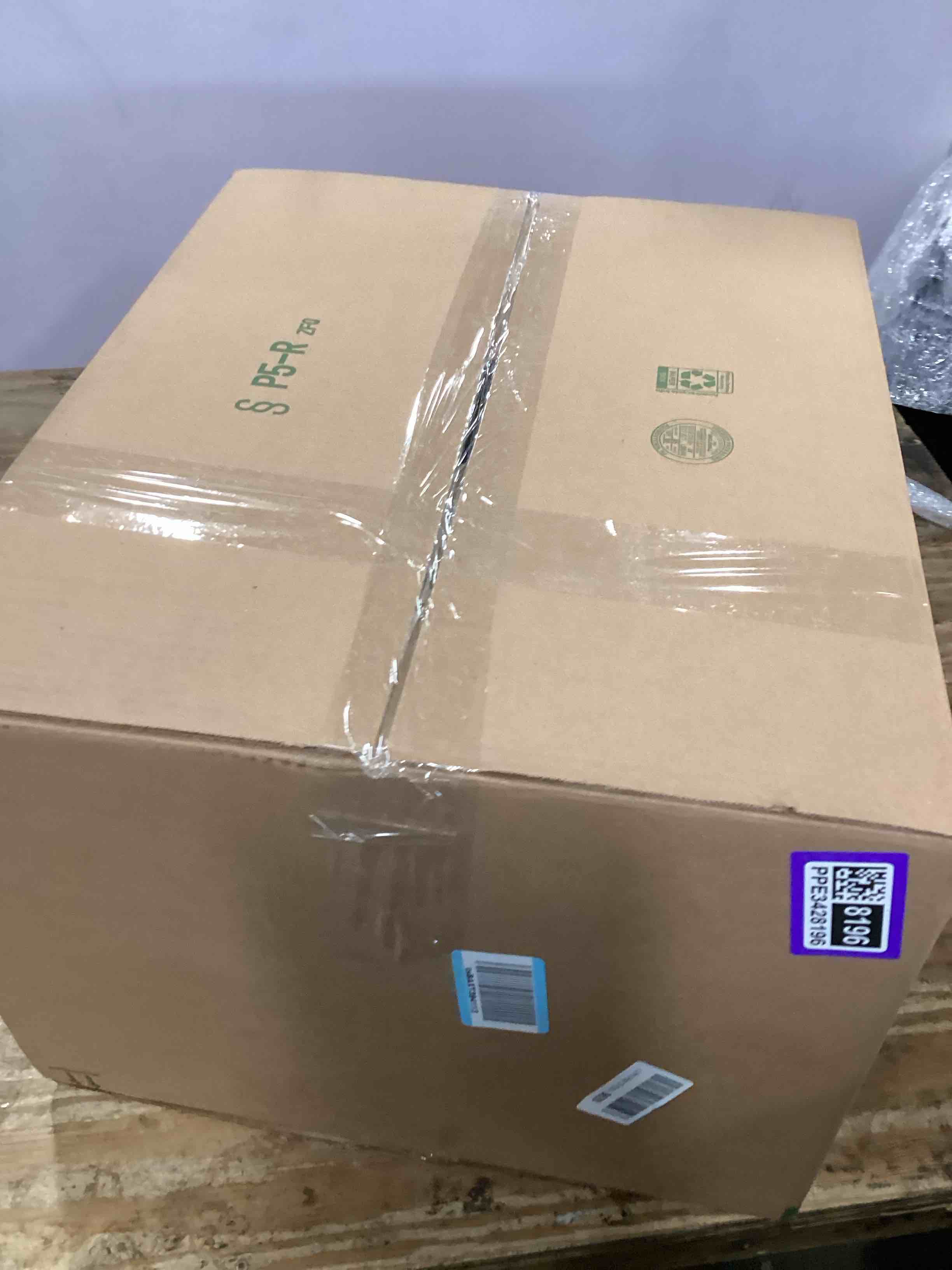 https://s3.amazonaws.com/lotting-images-prod/bidfta/PPE3428196_1749492214972.jpeg