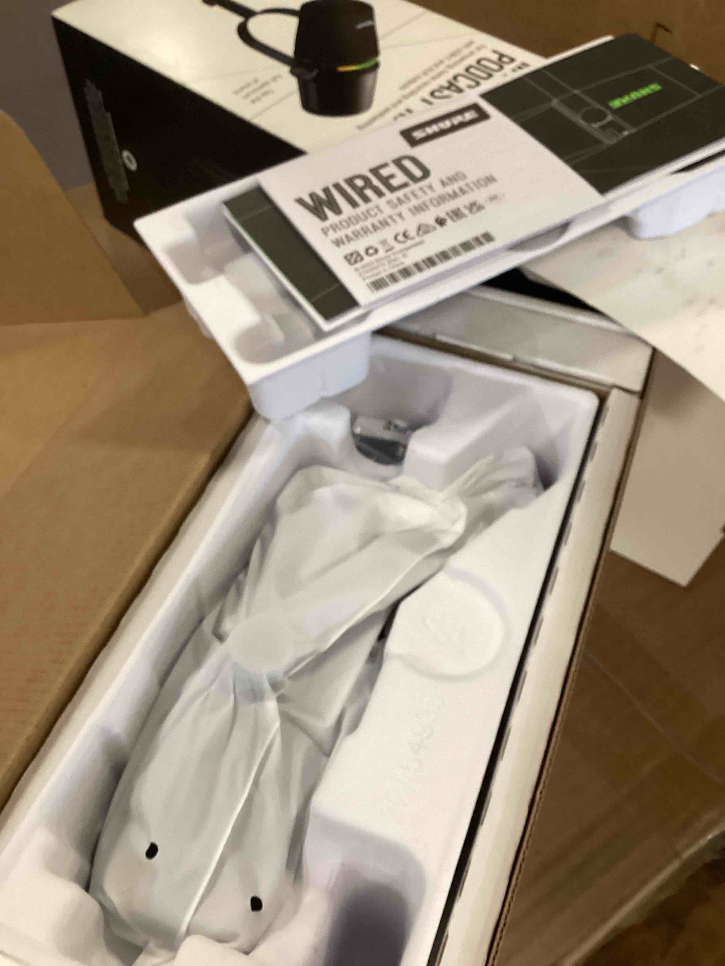 https://s3.amazonaws.com/lotting-images-prod/bidfta/PPE3428601_1749653727147.jpeg