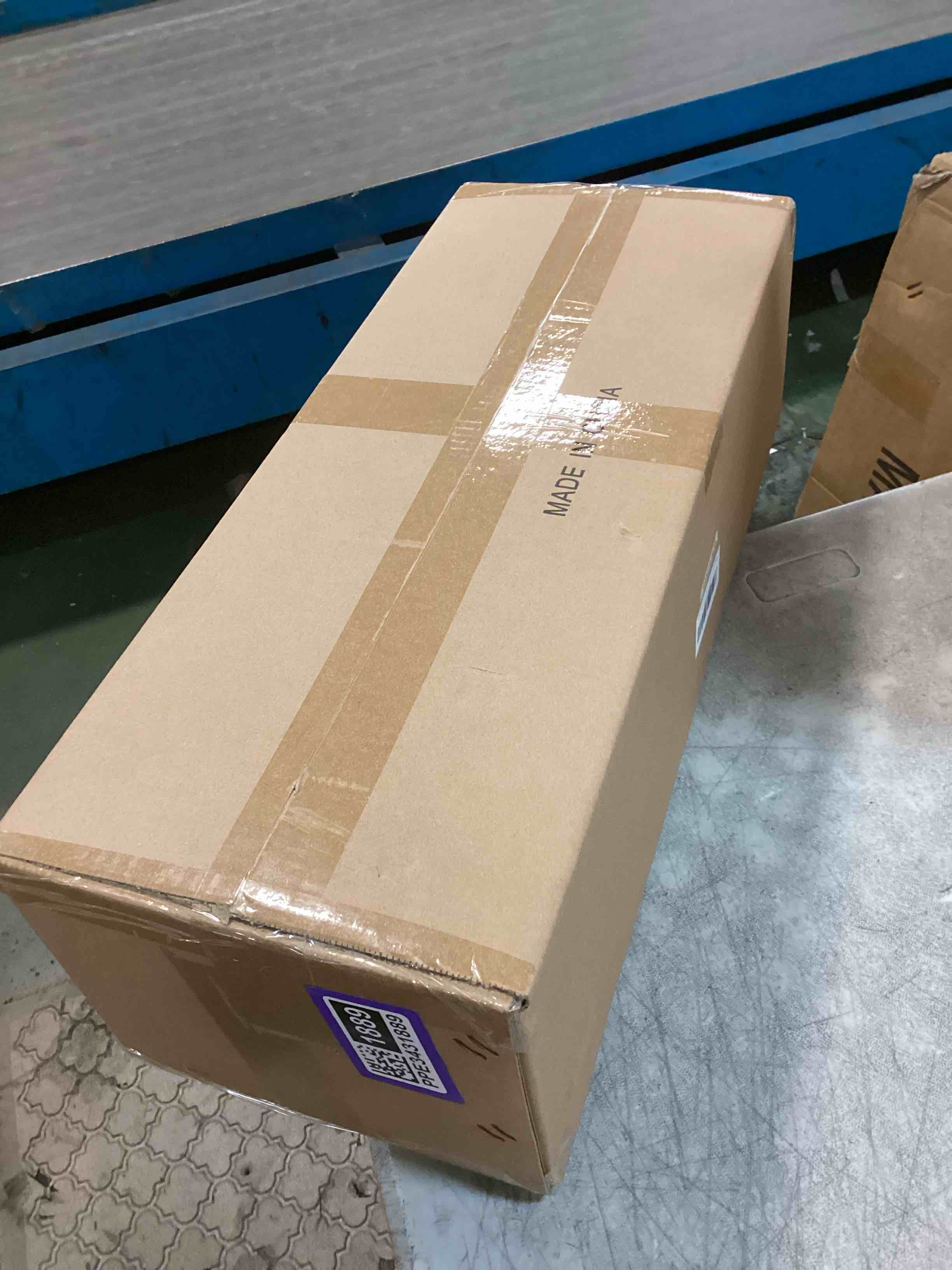 https://s3.amazonaws.com/lotting-images-prod/bidfta/PPE3431892_1749216904778.jpeg