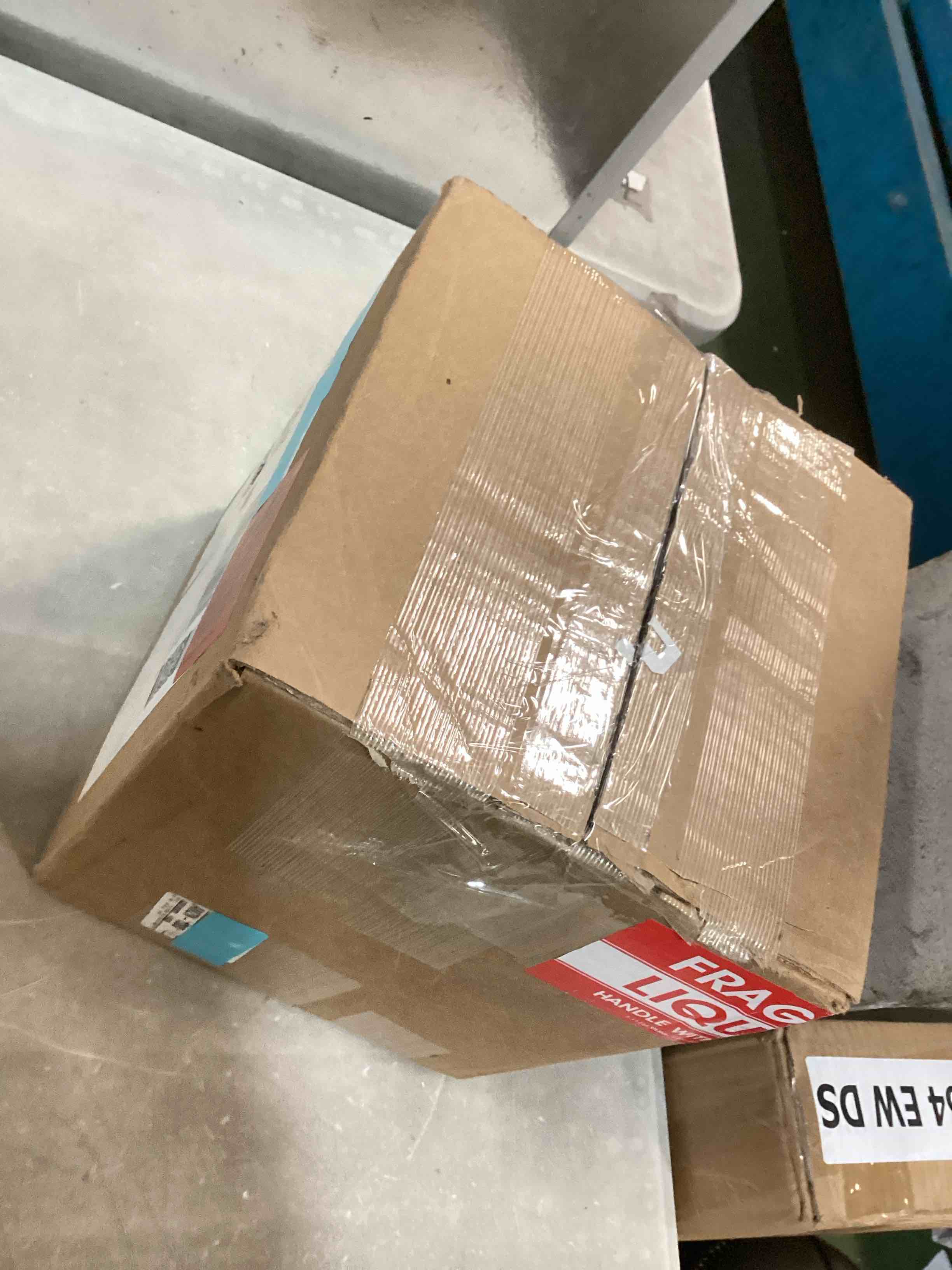 https://s3.amazonaws.com/lotting-images-prod/bidfta/PPE3432130_1749485158738.jpeg