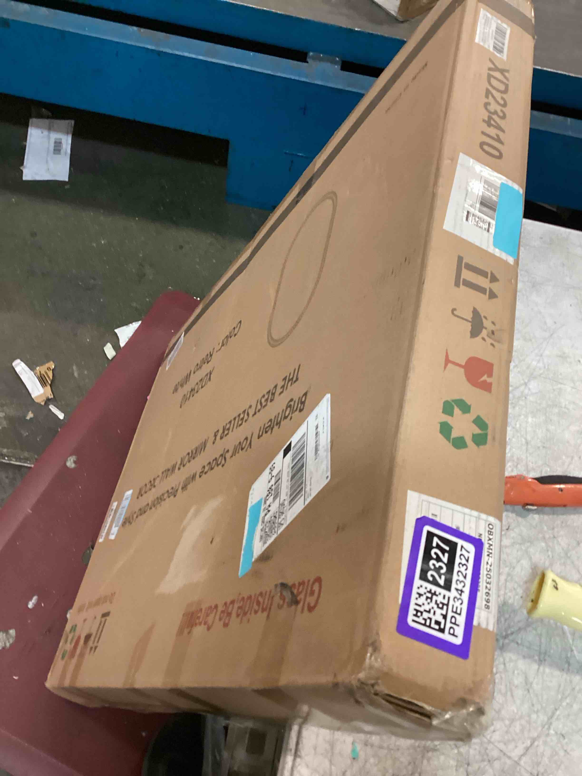 https://s3.amazonaws.com/lotting-images-prod/bidfta/PPE3432327_1749571405815.jpeg