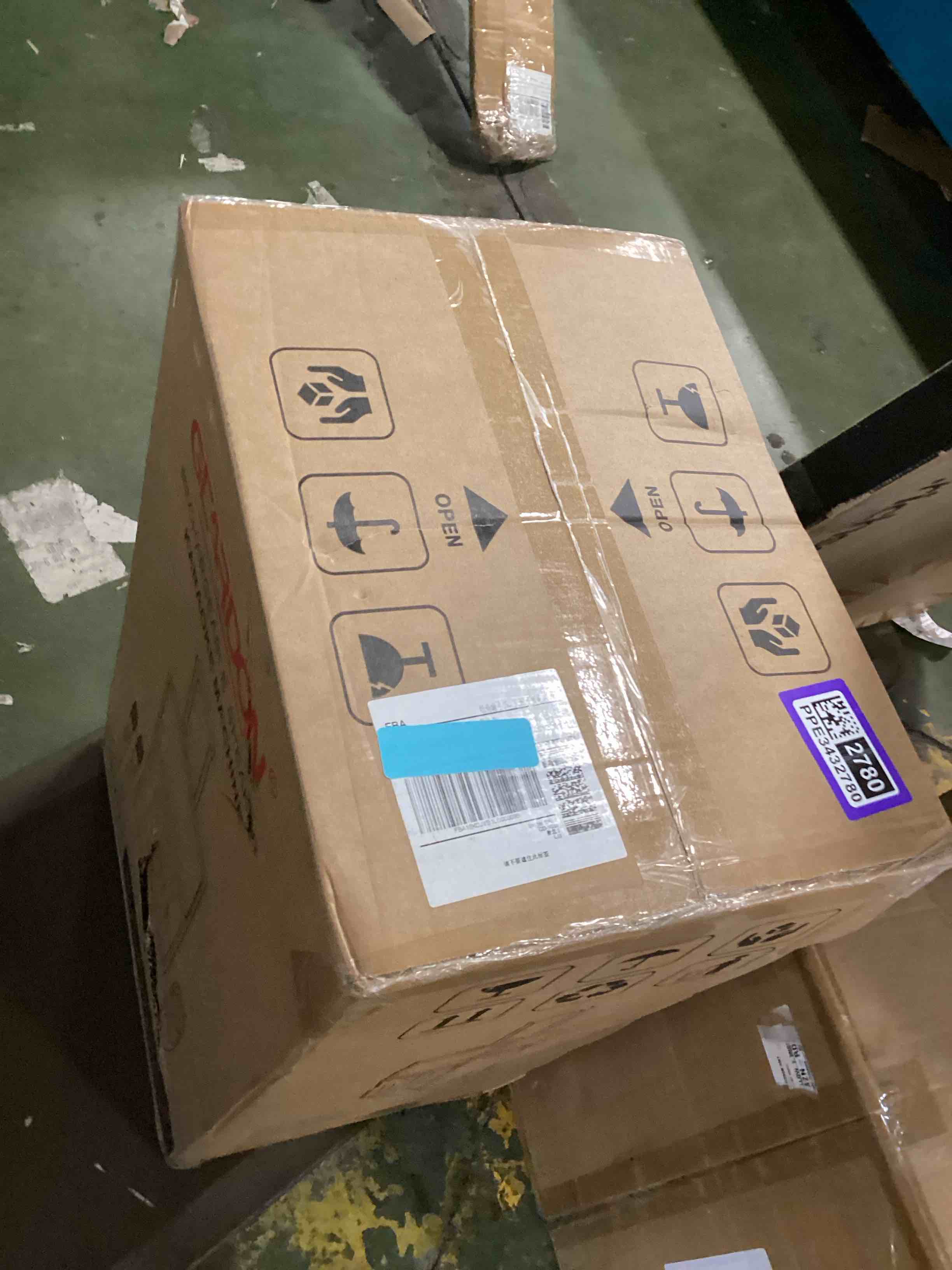 https://s3.amazonaws.com/lotting-images-prod/bidfta/PPE3432780_1749752522023.jpeg
