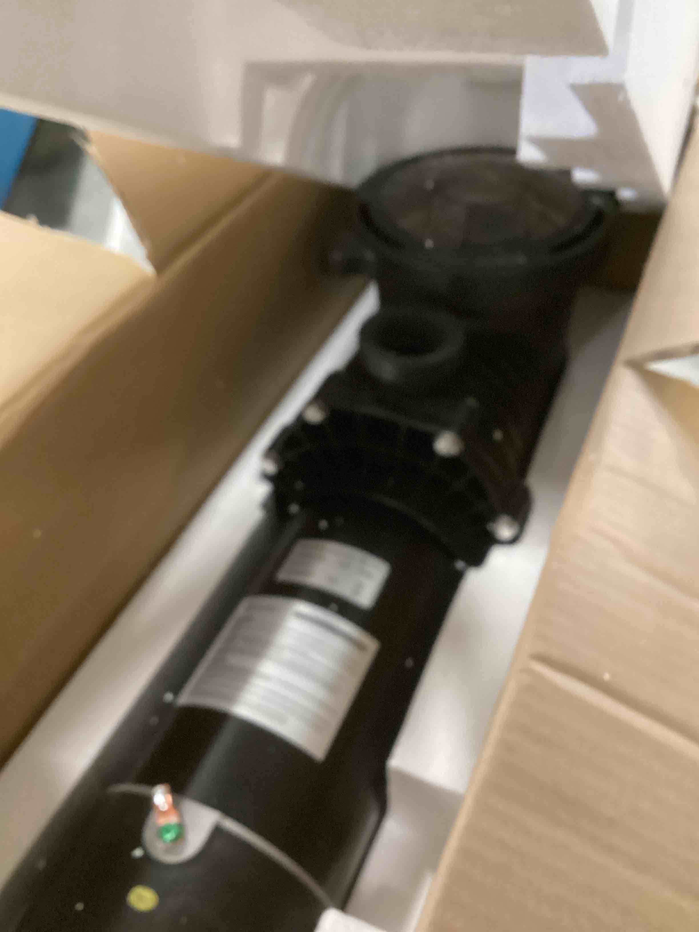 https://s3.amazonaws.com/lotting-images-prod/bidfta/PPE3432813_1749819916378.jpeg