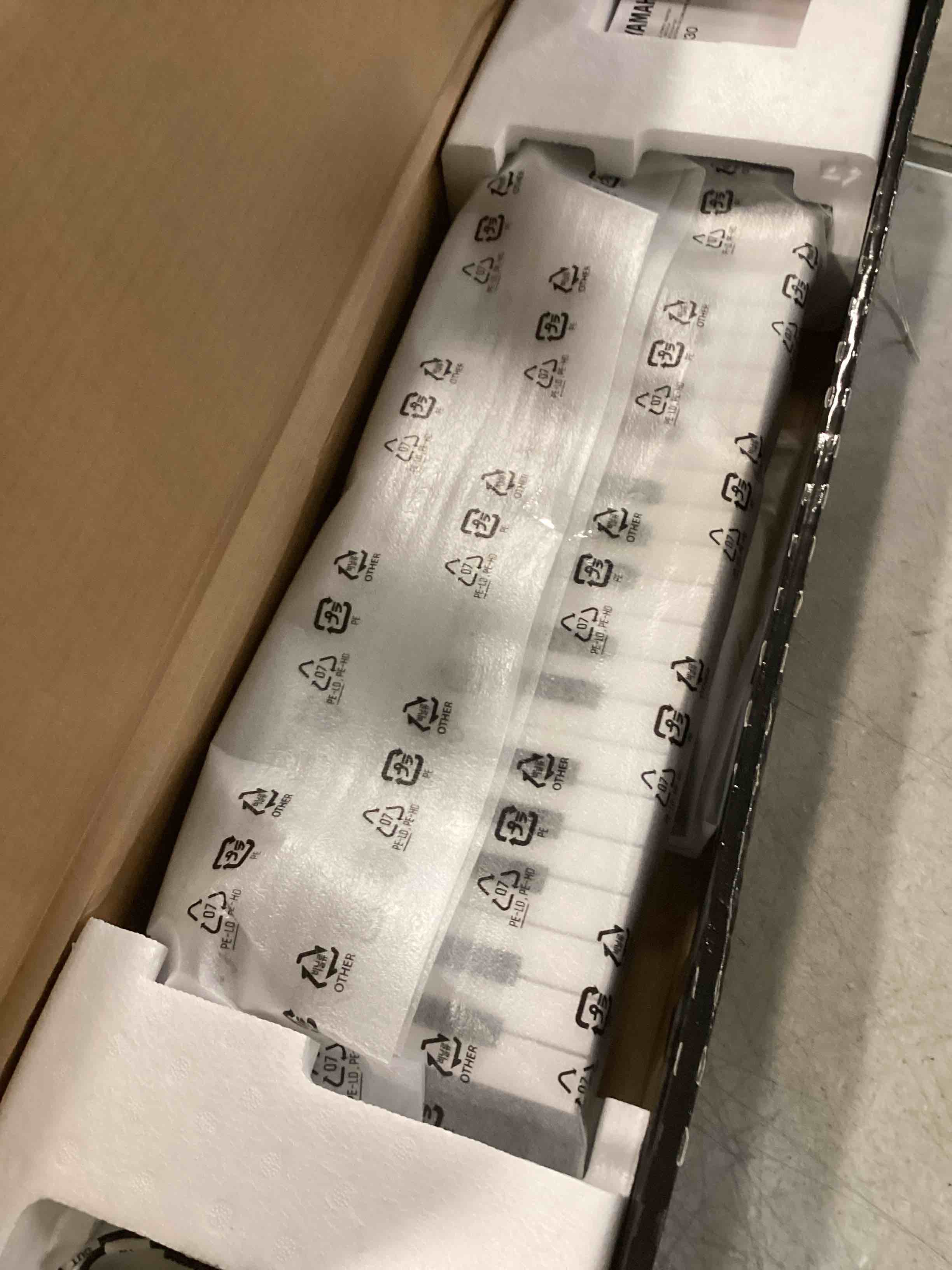https://s3.amazonaws.com/lotting-images-prod/bidfta/PPE3432913_1749830943141.jpeg