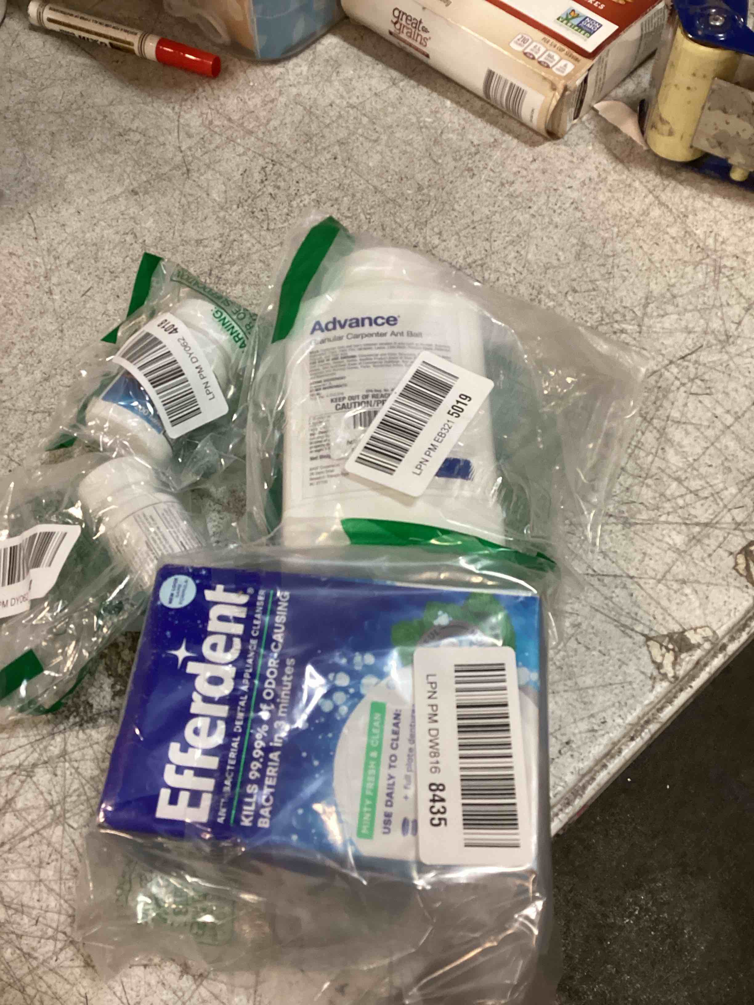 https://s3.amazonaws.com/lotting-images-prod/bidfta/PPE3433896_1749221818488.jpeg