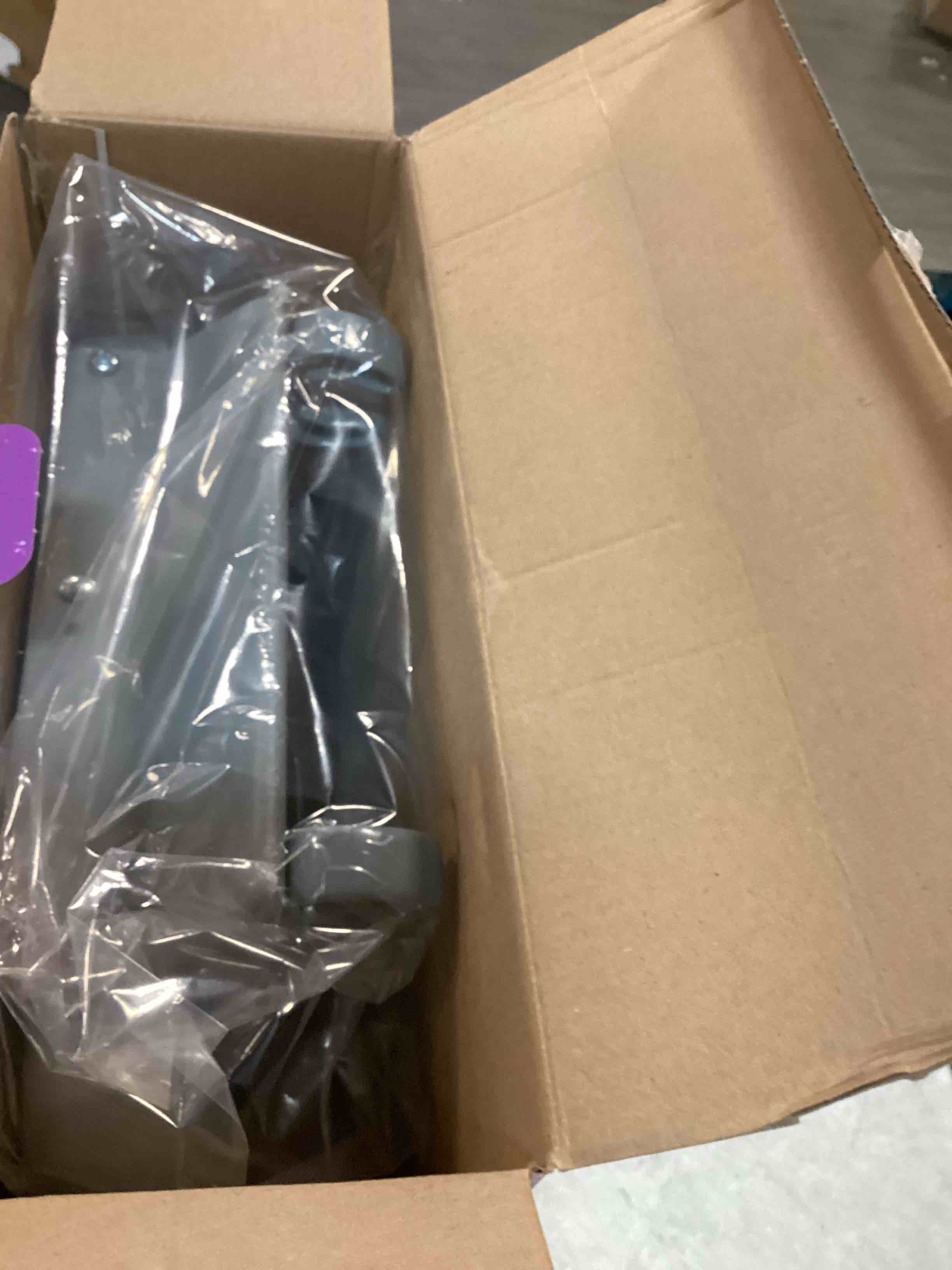 https://s3.amazonaws.com/lotting-images-prod/bidfta/PPE3433913_1749223148246.jpeg