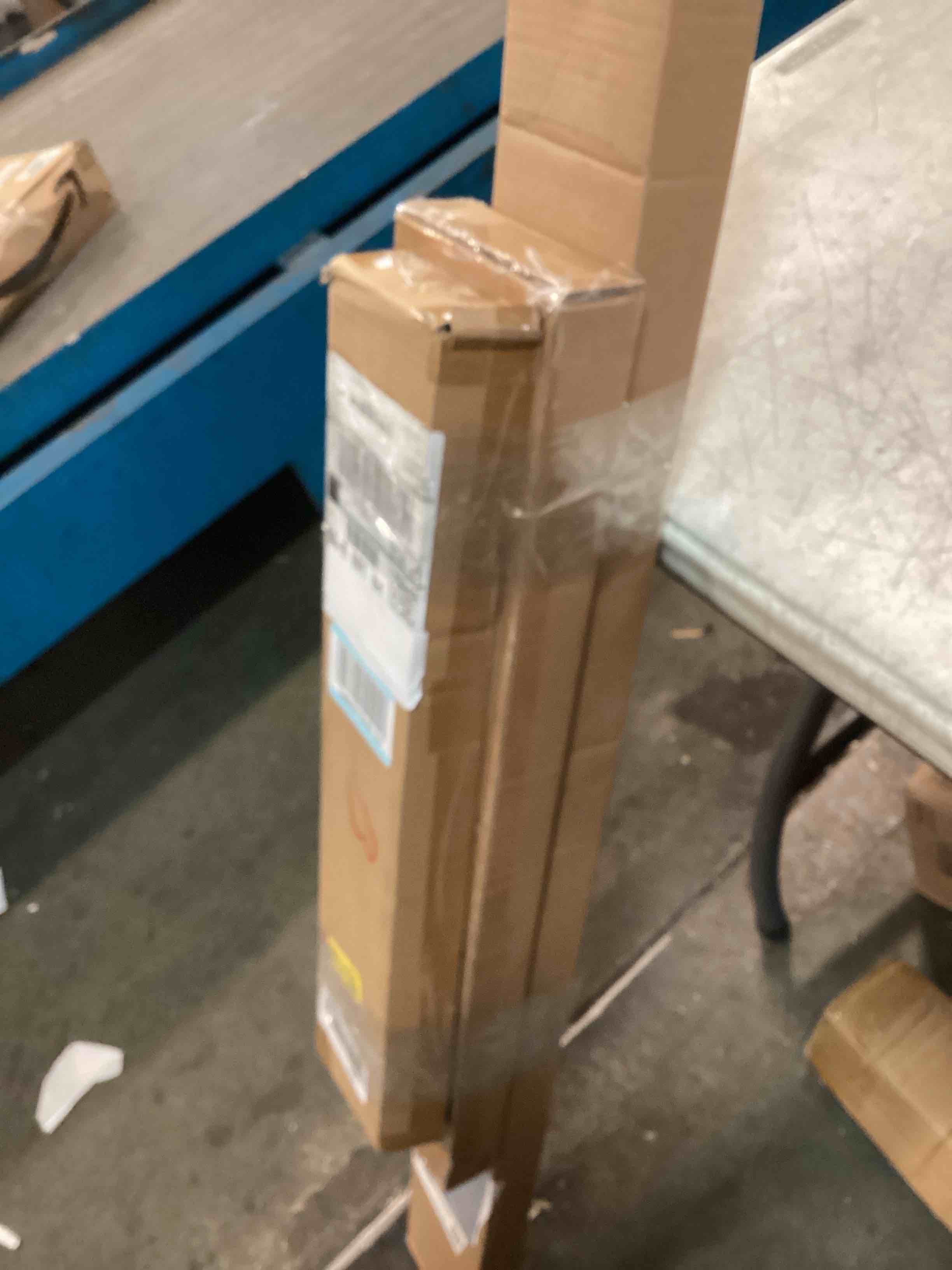 https://s3.amazonaws.com/lotting-images-prod/bidfta/PPE3433977_1749231738230.jpeg