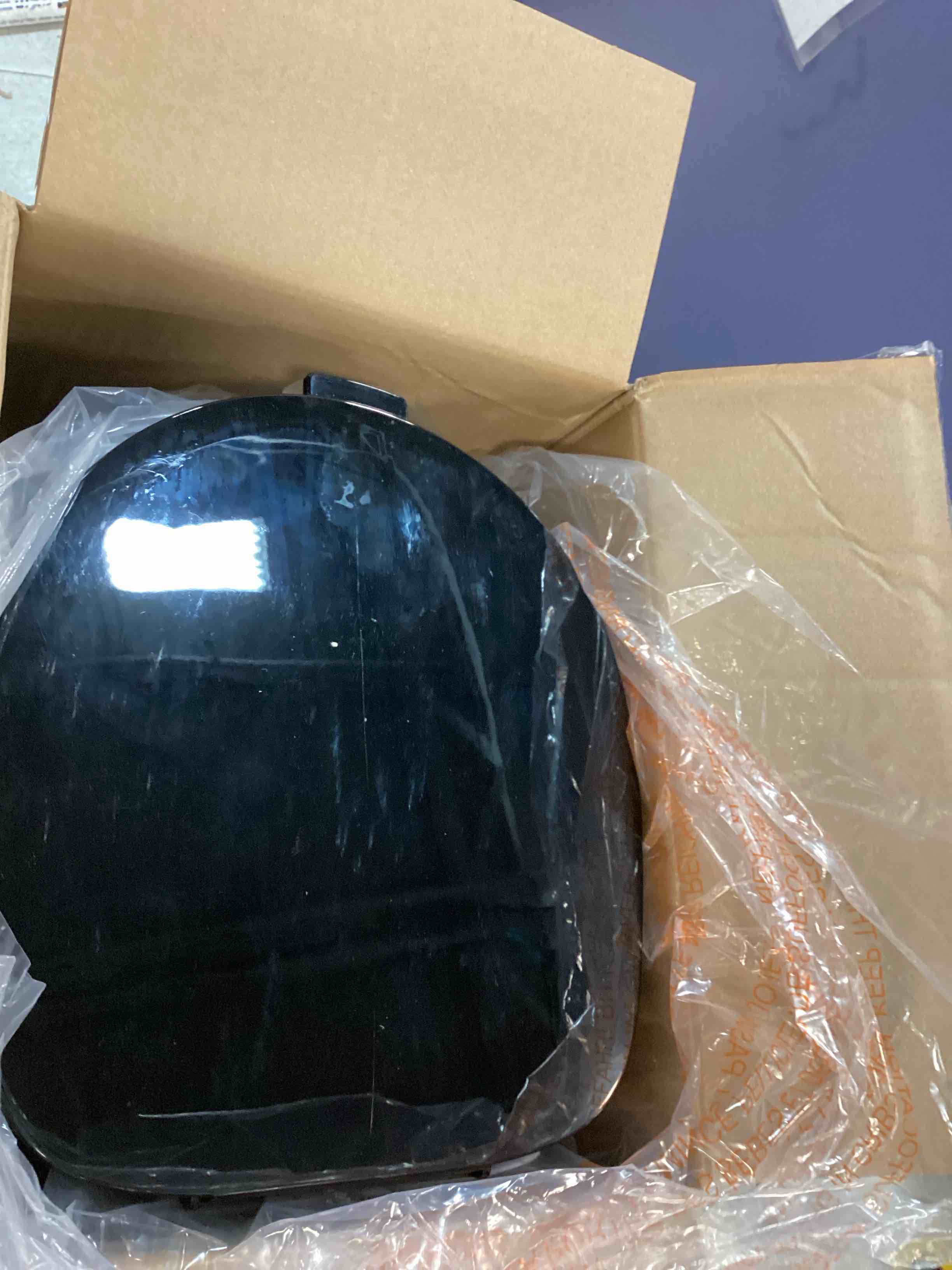 https://s3.amazonaws.com/lotting-images-prod/bidfta/PPE3434355_1749475983123.jpeg