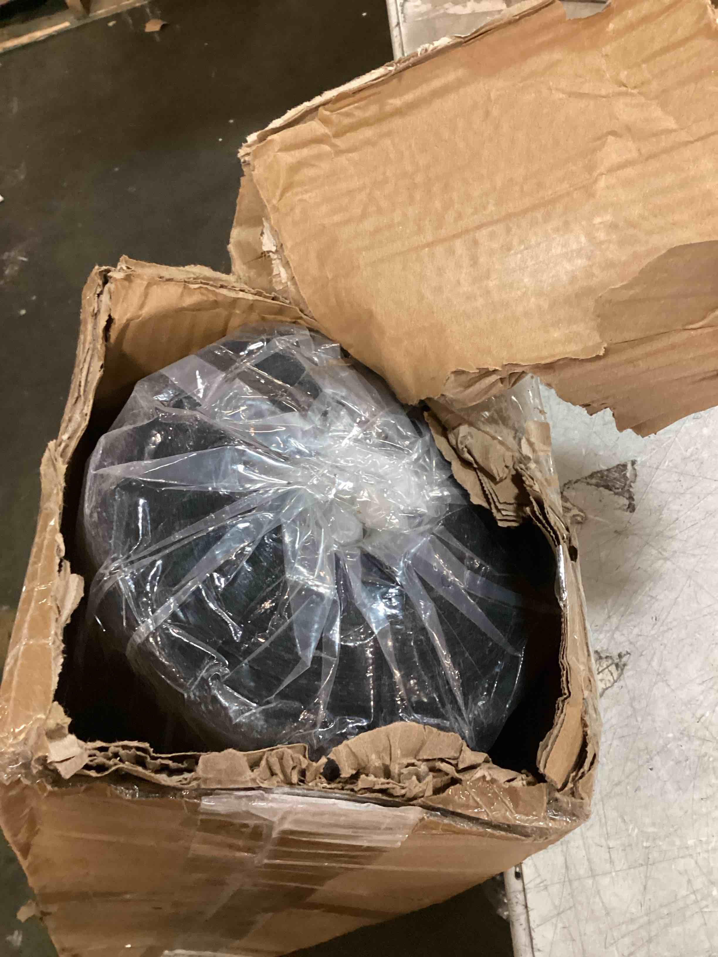 https://s3.amazonaws.com/lotting-images-prod/bidfta/PPE3434521_1749497674310.jpeg