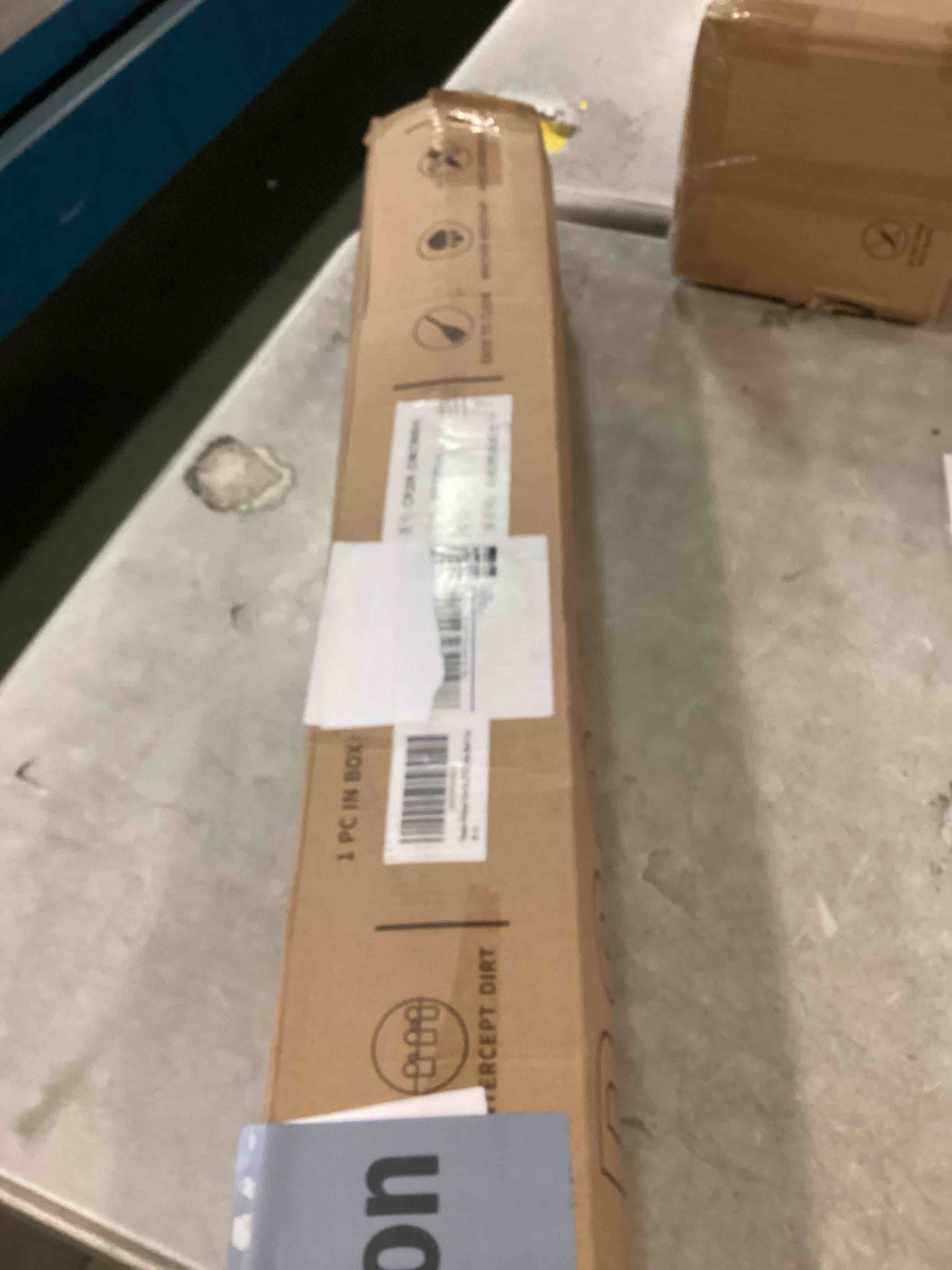 https://s3.amazonaws.com/lotting-images-prod/bidfta/PPE3435149_1749899540233.jpeg