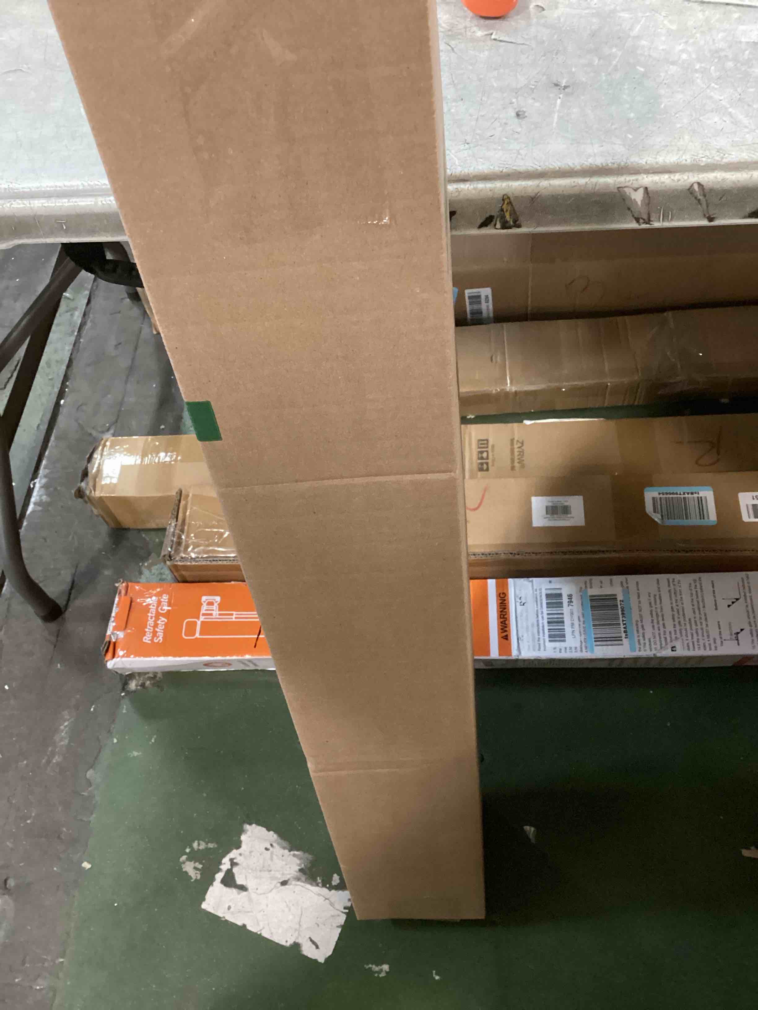 https://s3.amazonaws.com/lotting-images-prod/bidfta/PPE3435203_1749907056645.jpeg