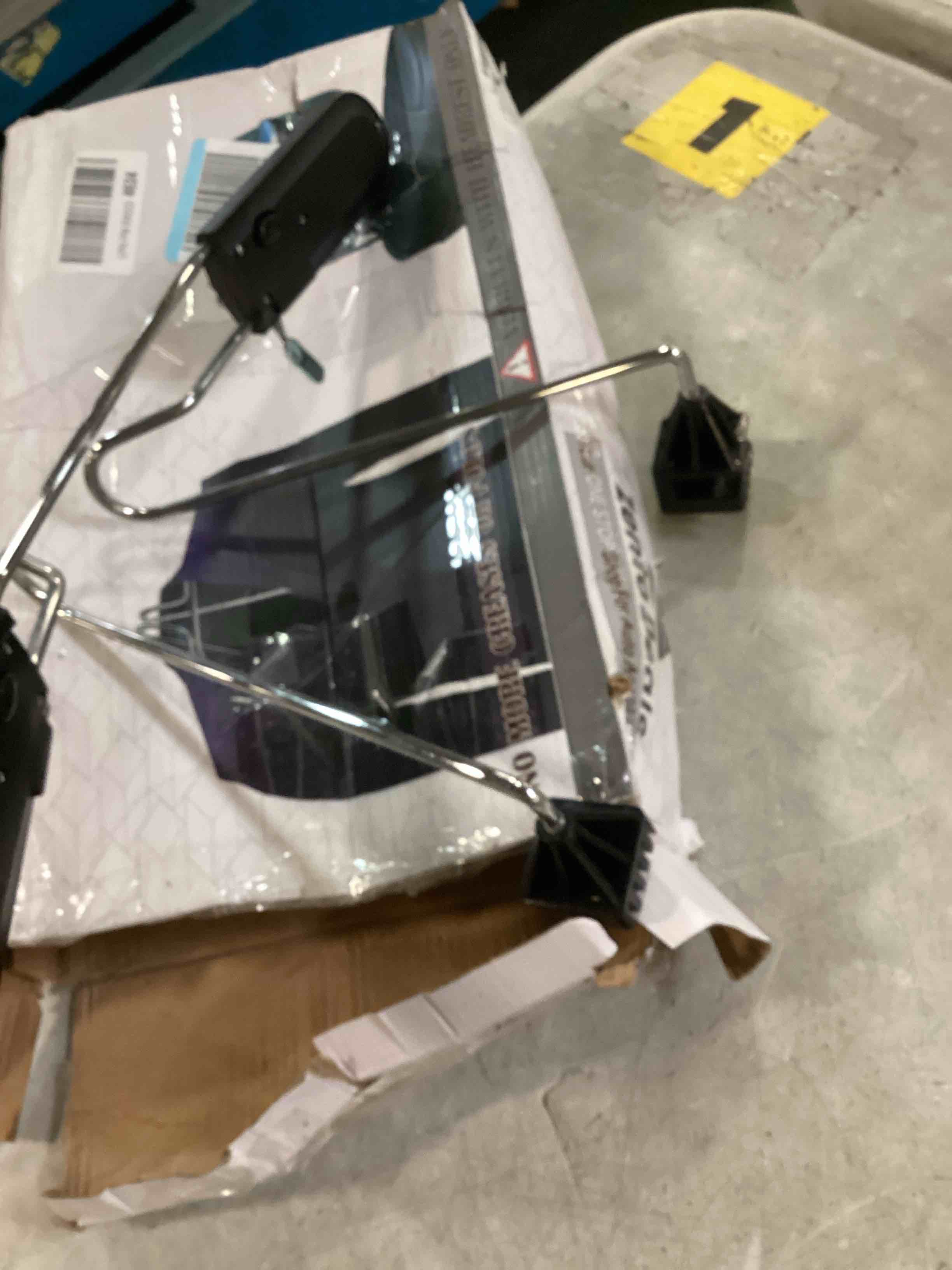 https://s3.amazonaws.com/lotting-images-prod/bidfta/PPE3435340_1749923429436.jpeg