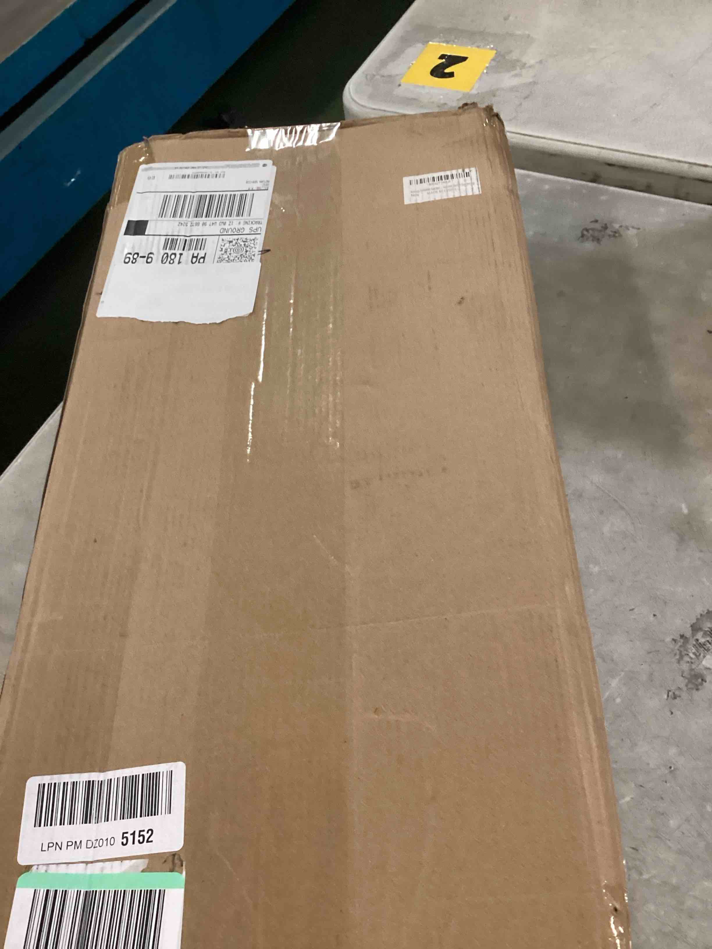 https://s3.amazonaws.com/lotting-images-prod/bidfta/PPE3435341_1749923558025.jpeg