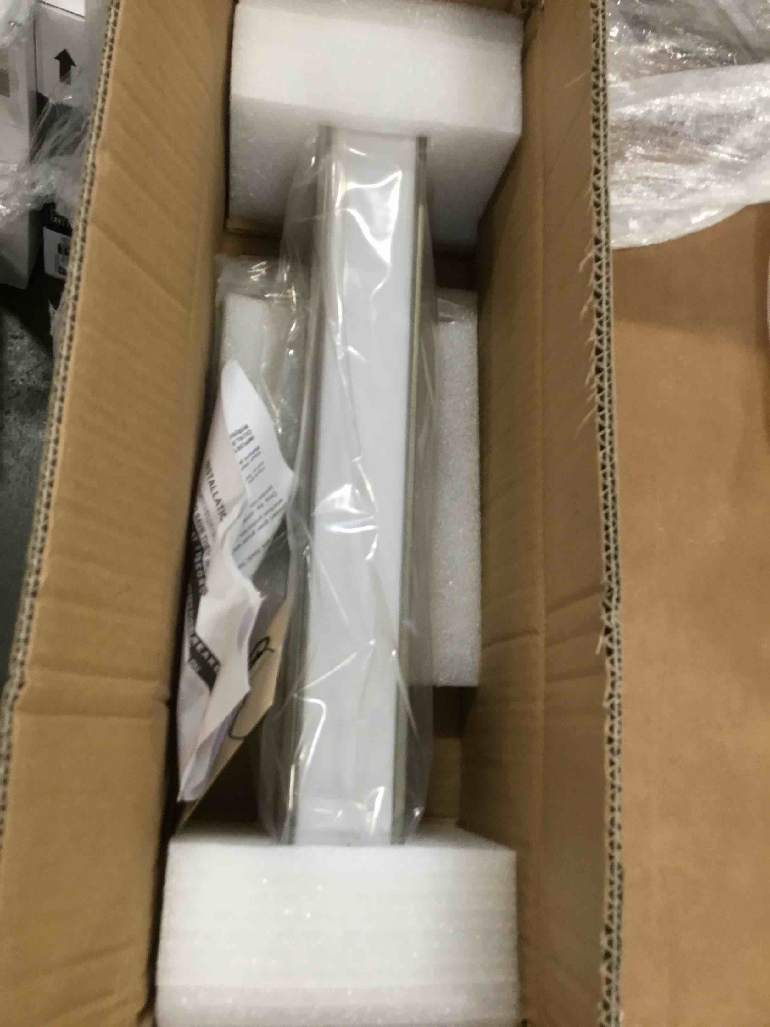 https://s3.amazonaws.com/lotting-images-prod/bidfta/PPE3437308_1748963998215.jpeg