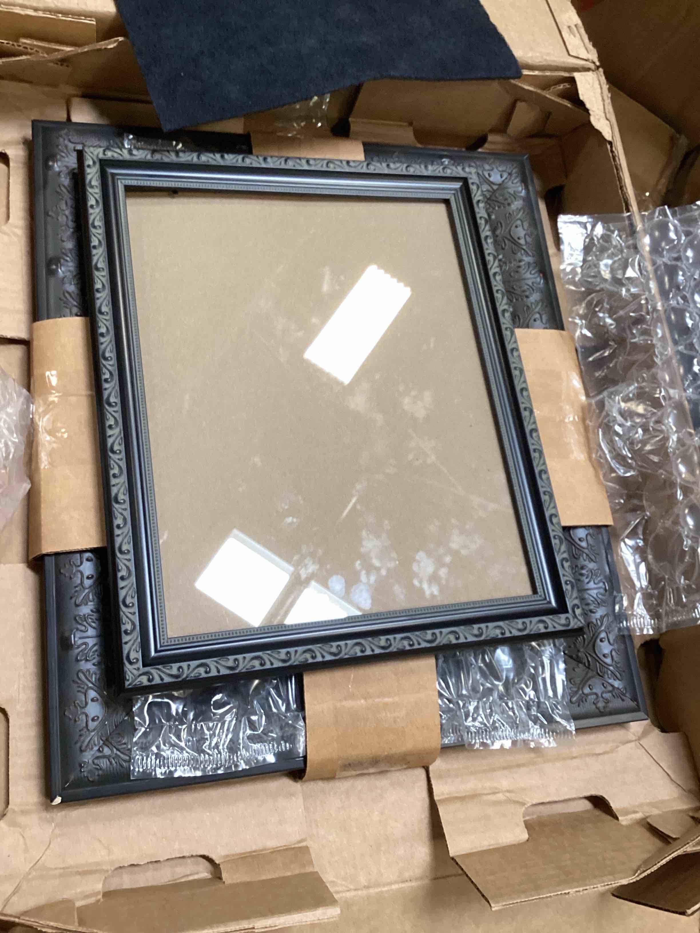 https://s3.amazonaws.com/lotting-images-prod/bidfta/PPE3437355_1748975937268.jpeg