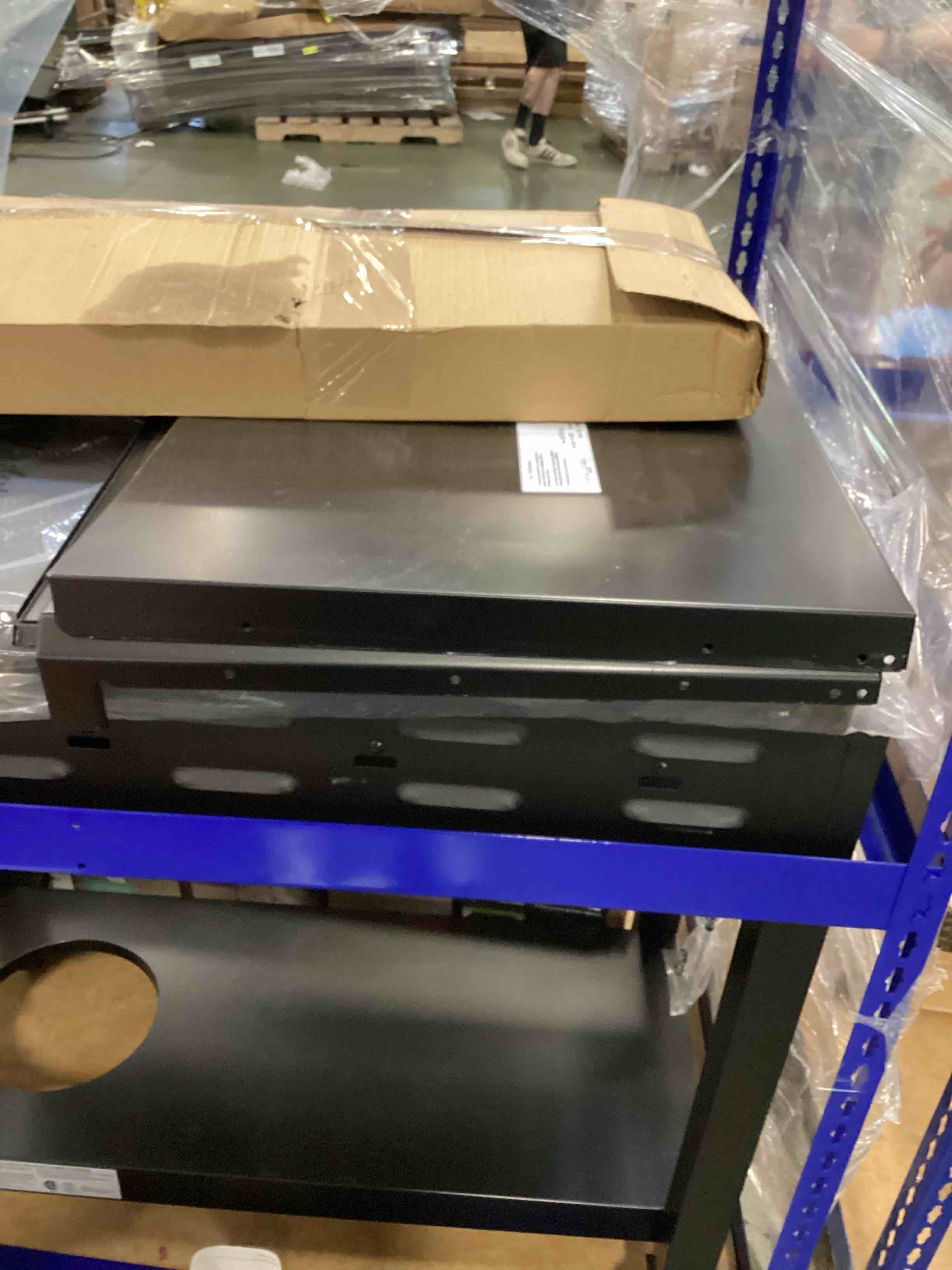 https://s3.amazonaws.com/lotting-images-prod/bidfta/PPE3437578_1749064859175.jpeg