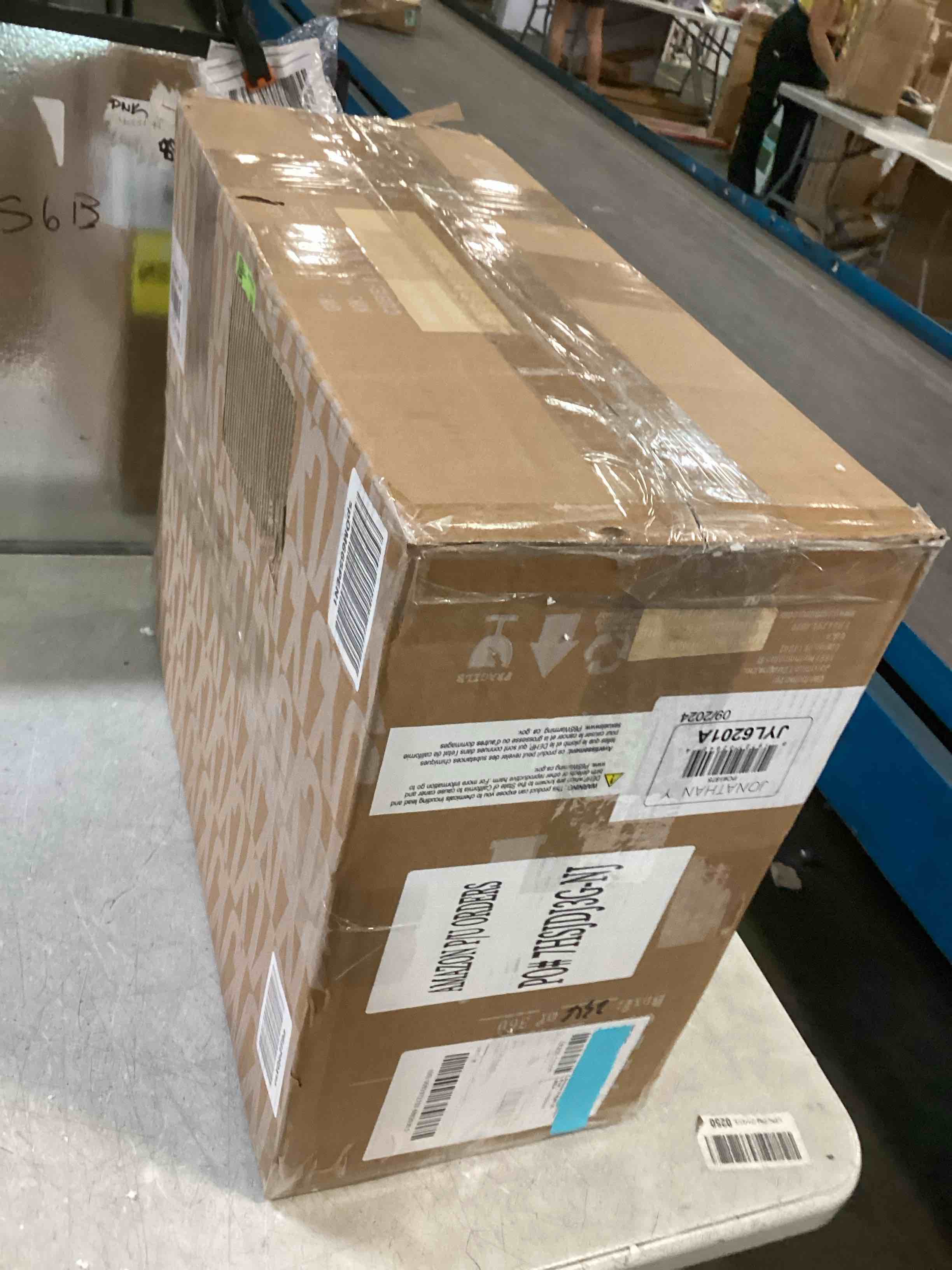 https://s3.amazonaws.com/lotting-images-prod/bidfta/PPE3437986_1749232837536.jpeg