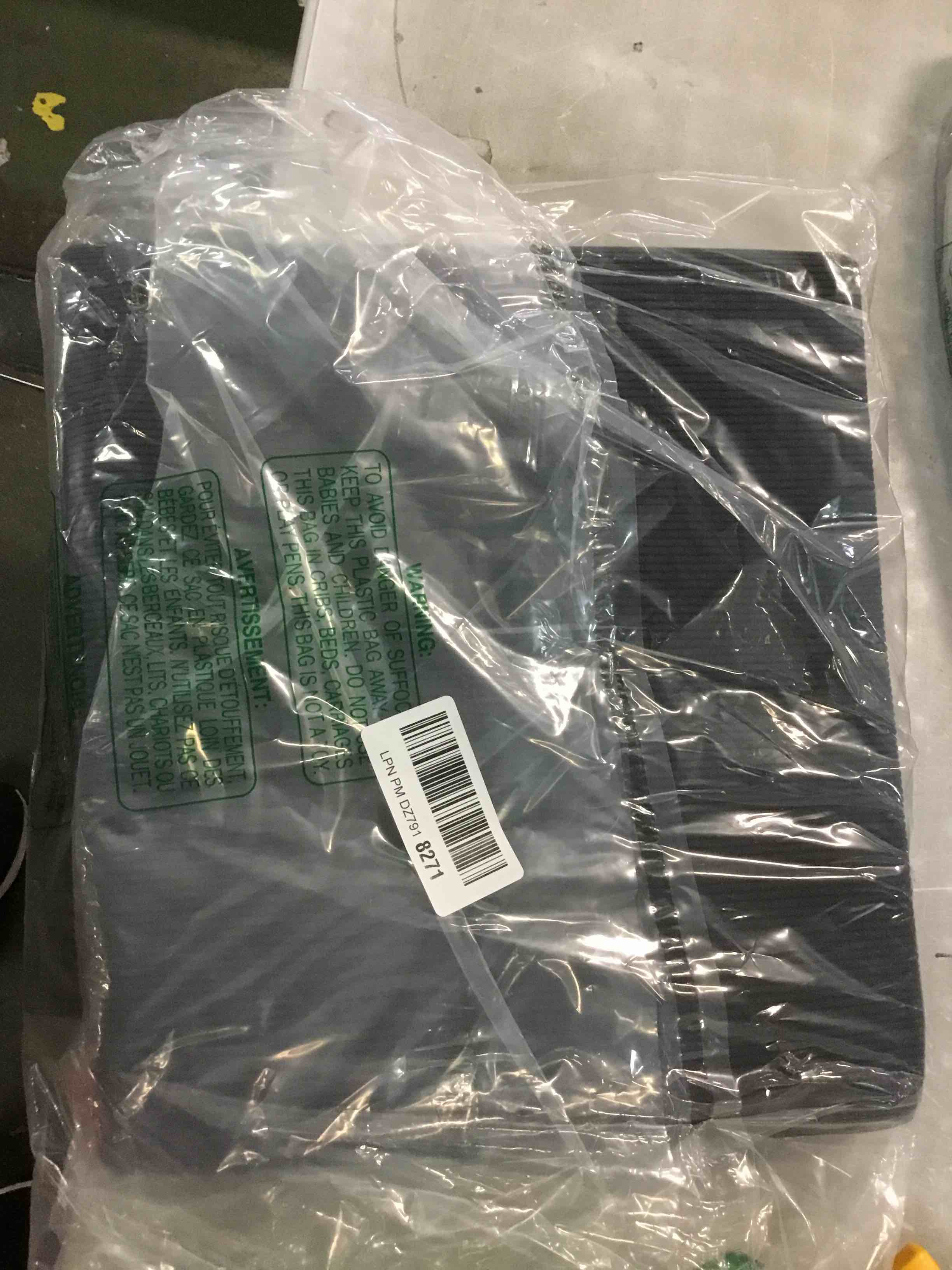 https://s3.amazonaws.com/lotting-images-prod/bidfta/PPE3438491_1749498188584.jpeg