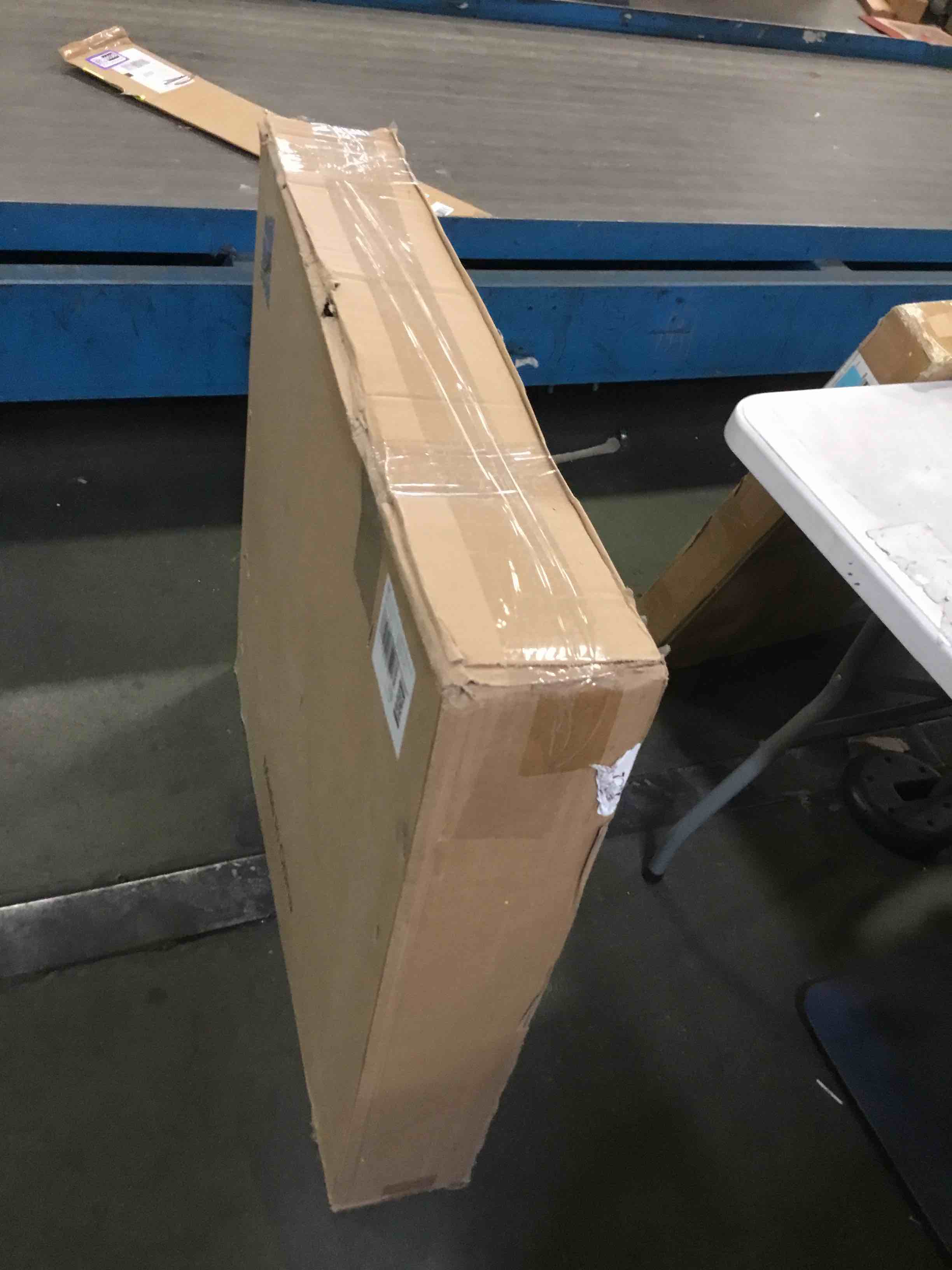 https://s3.amazonaws.com/lotting-images-prod/bidfta/PPE3438674_1749571380130.jpeg