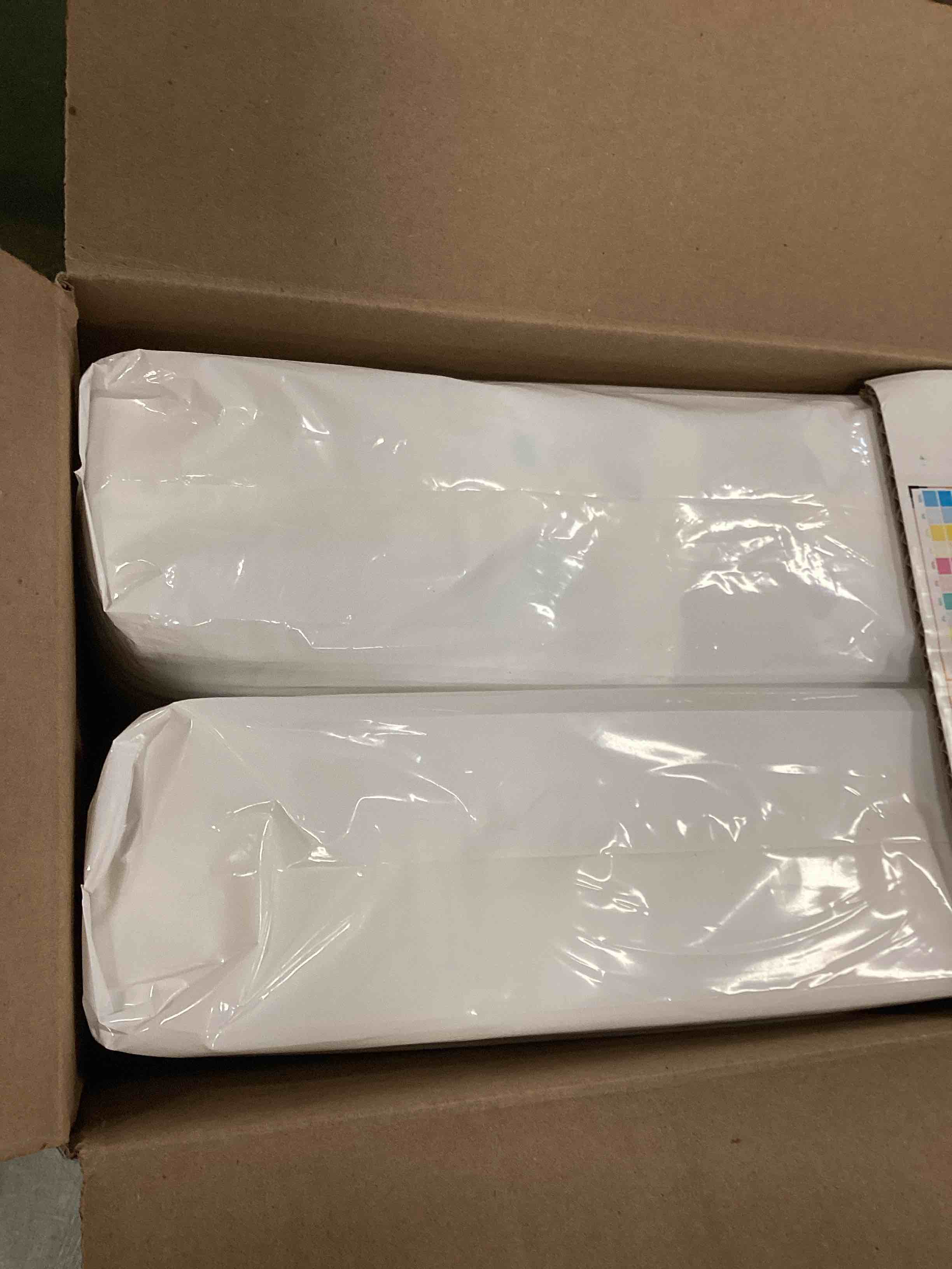 https://s3.amazonaws.com/lotting-images-prod/bidfta/PPE3440139_1748625184699.jpeg