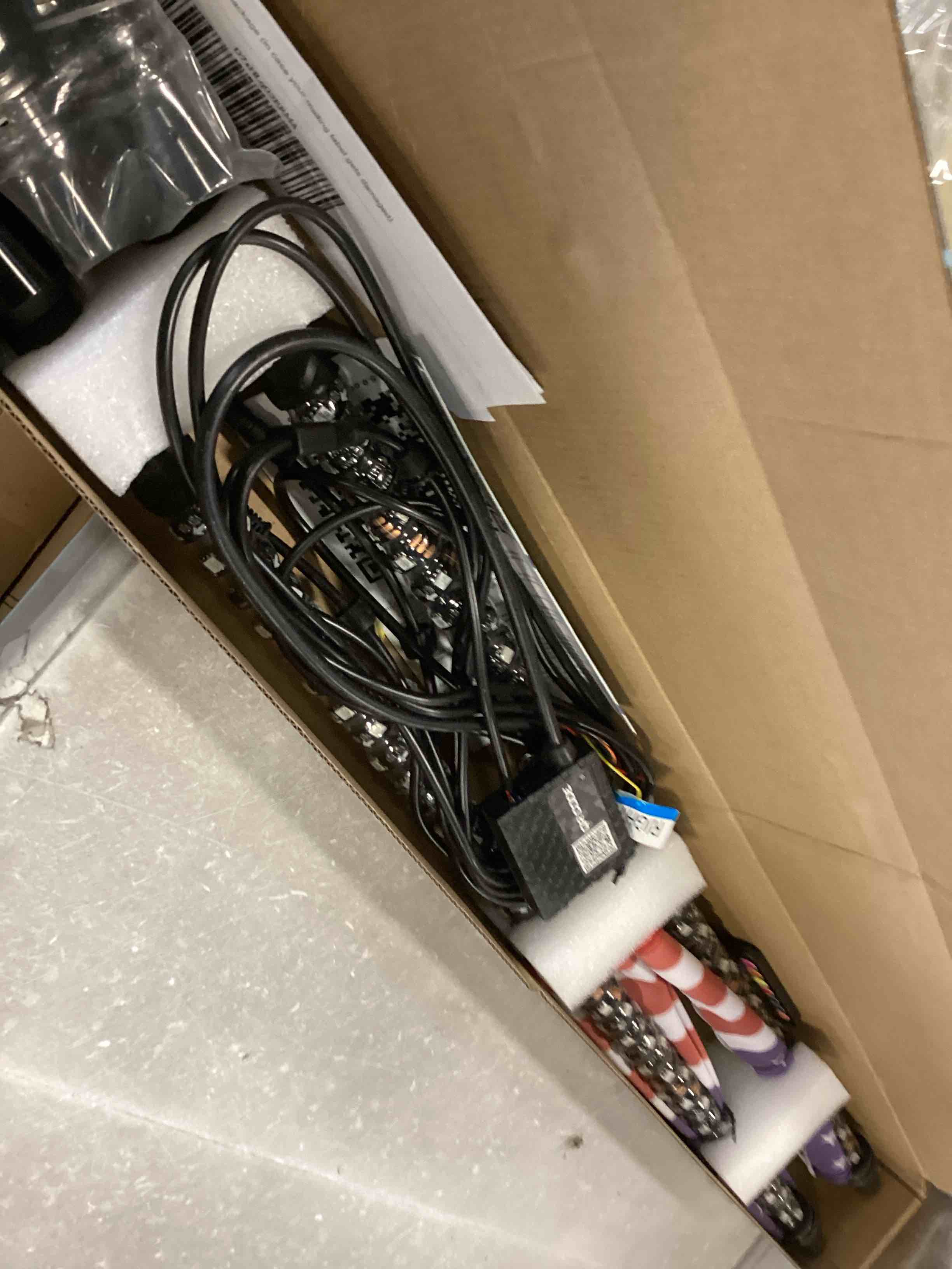 https://s3.amazonaws.com/lotting-images-prod/bidfta/PPE3443162_1749827786652.jpeg