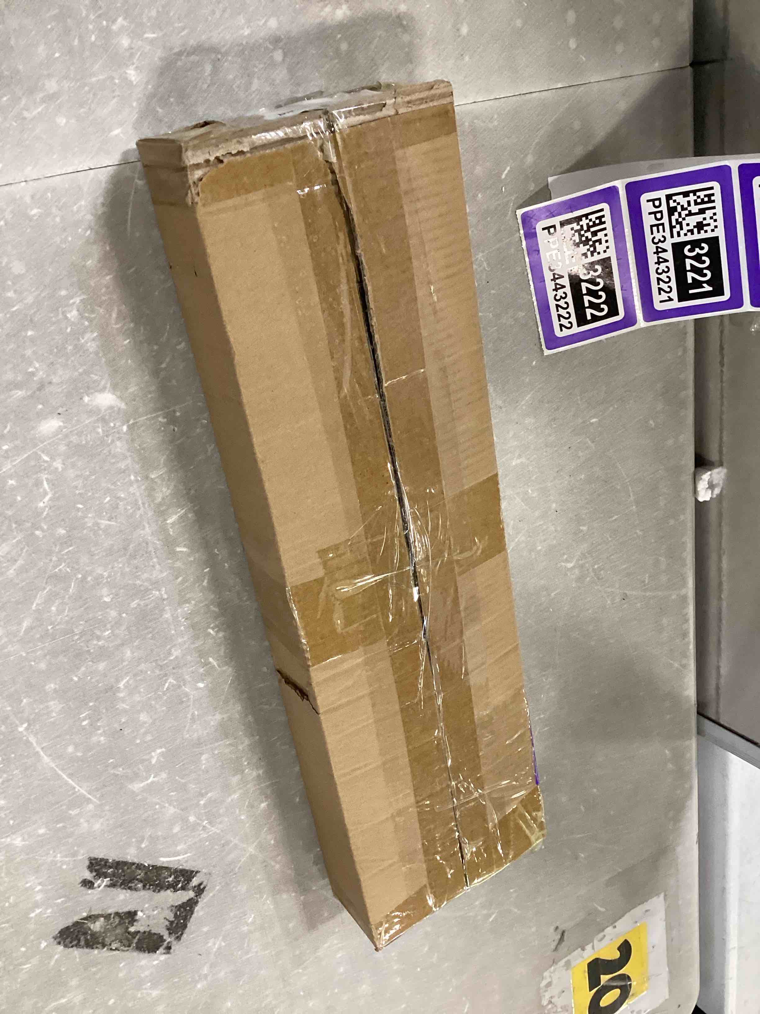 https://s3.amazonaws.com/lotting-images-prod/bidfta/PPE3443210_1749832596275.jpeg
