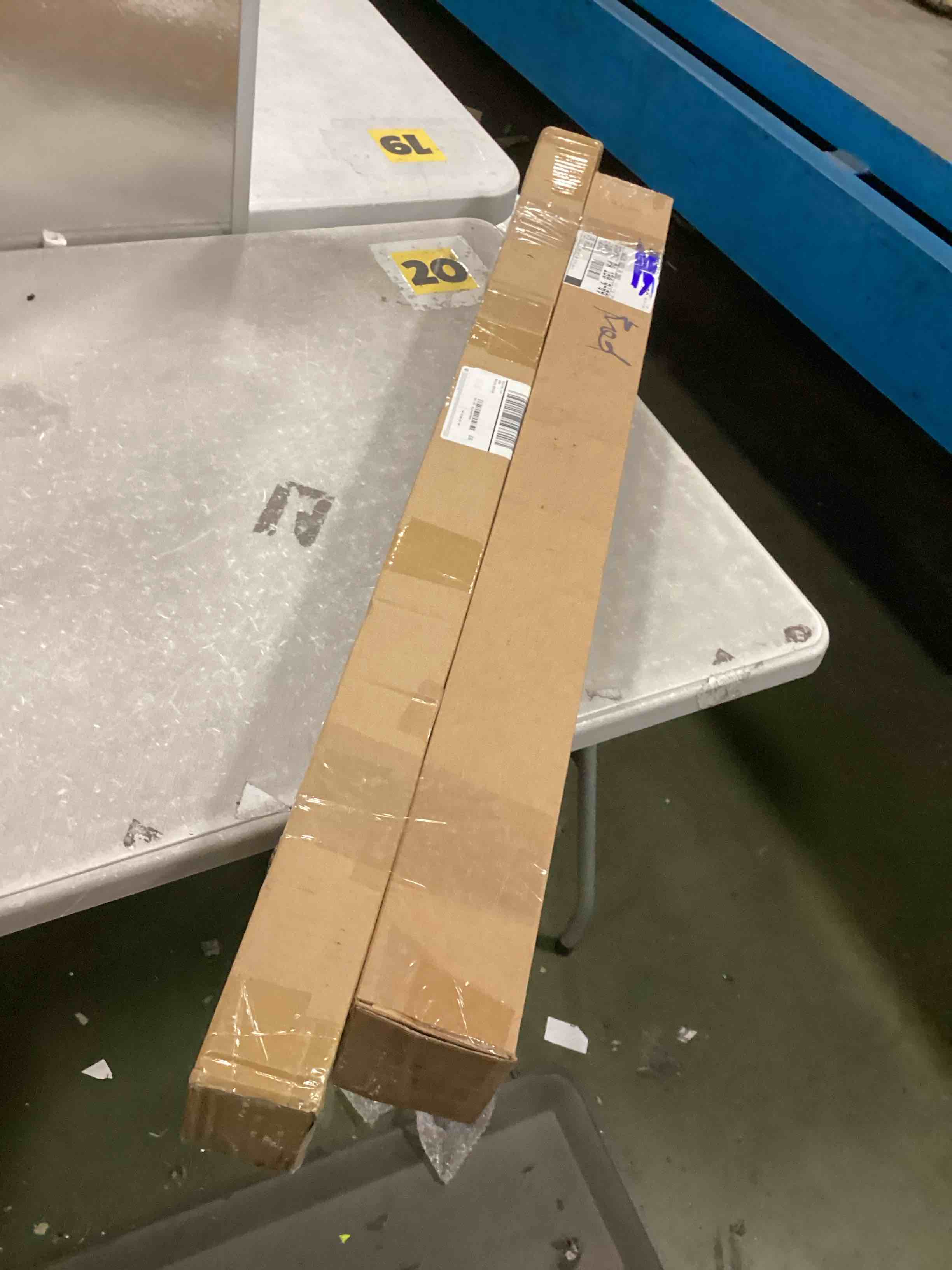 https://s3.amazonaws.com/lotting-images-prod/bidfta/PPE3443265_1749842851456.jpeg