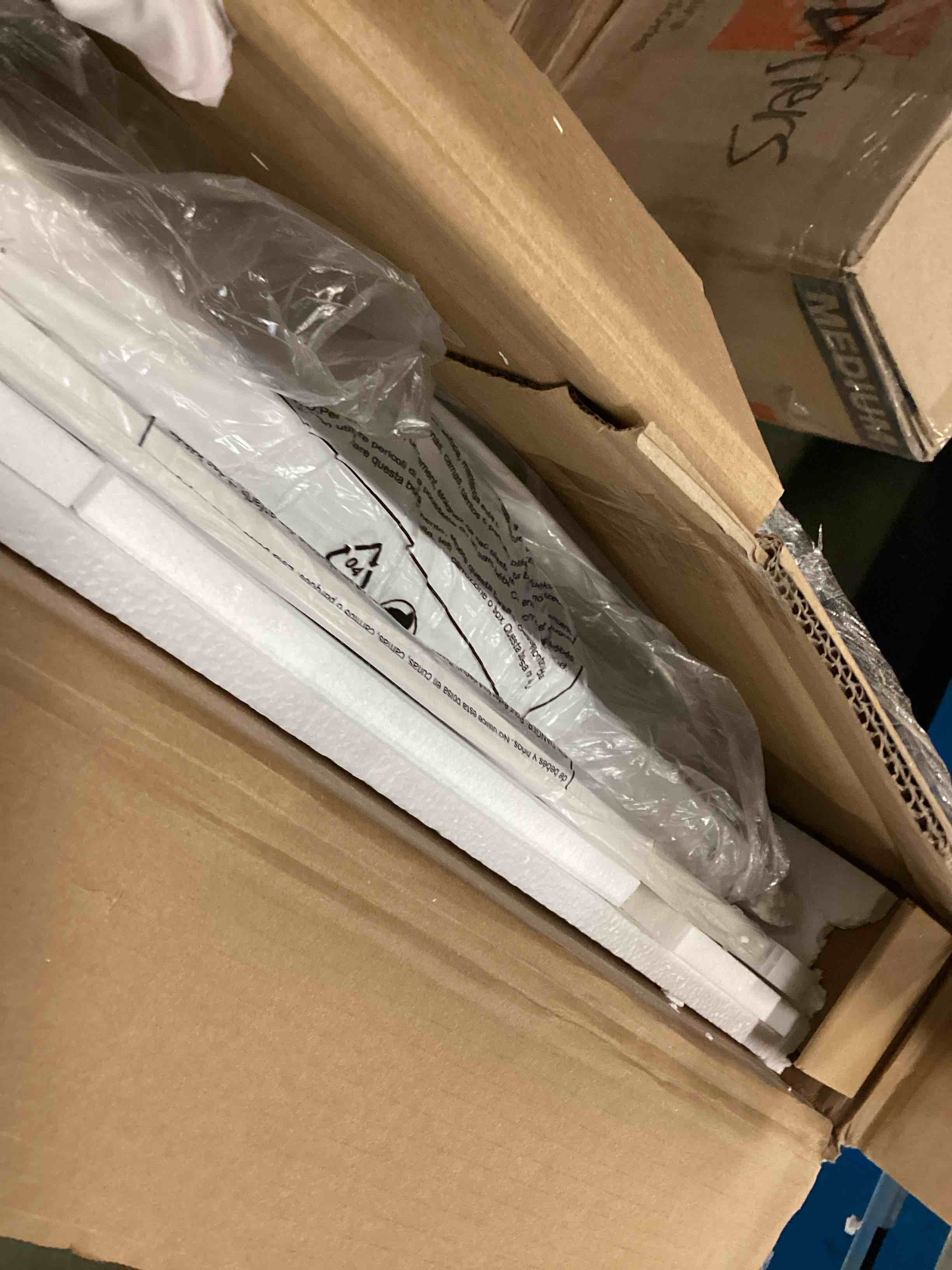 https://s3.amazonaws.com/lotting-images-prod/bidfta/PPE3443310_1750076861890.jpeg