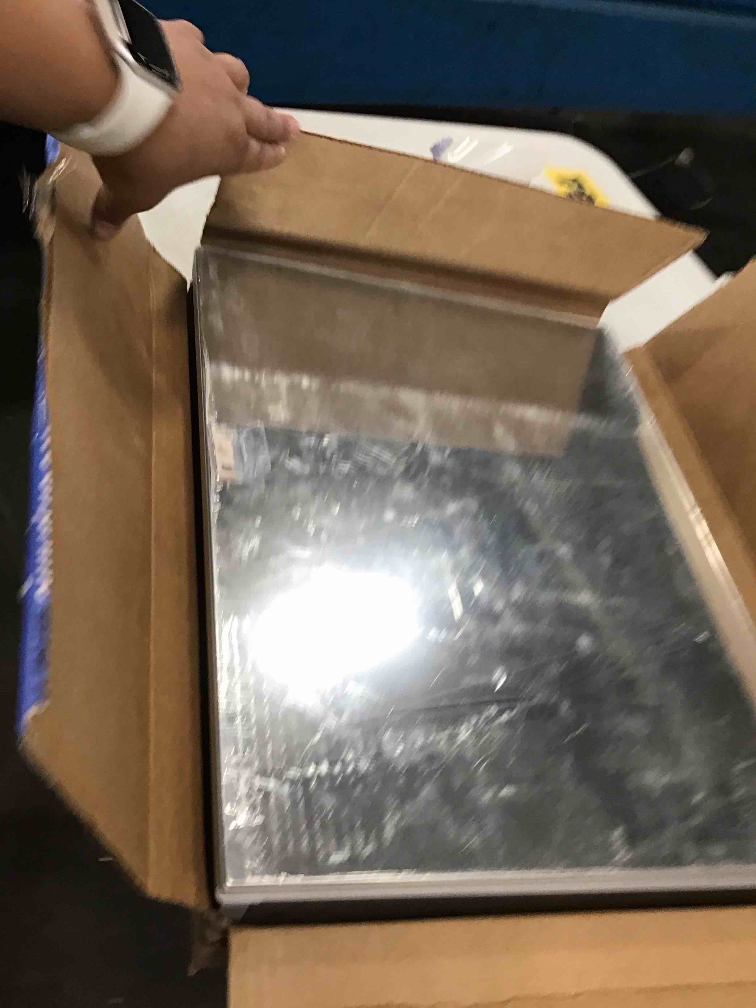 https://s3.amazonaws.com/lotting-images-prod/bidfta/PPE3443775_1750190692806.jpeg