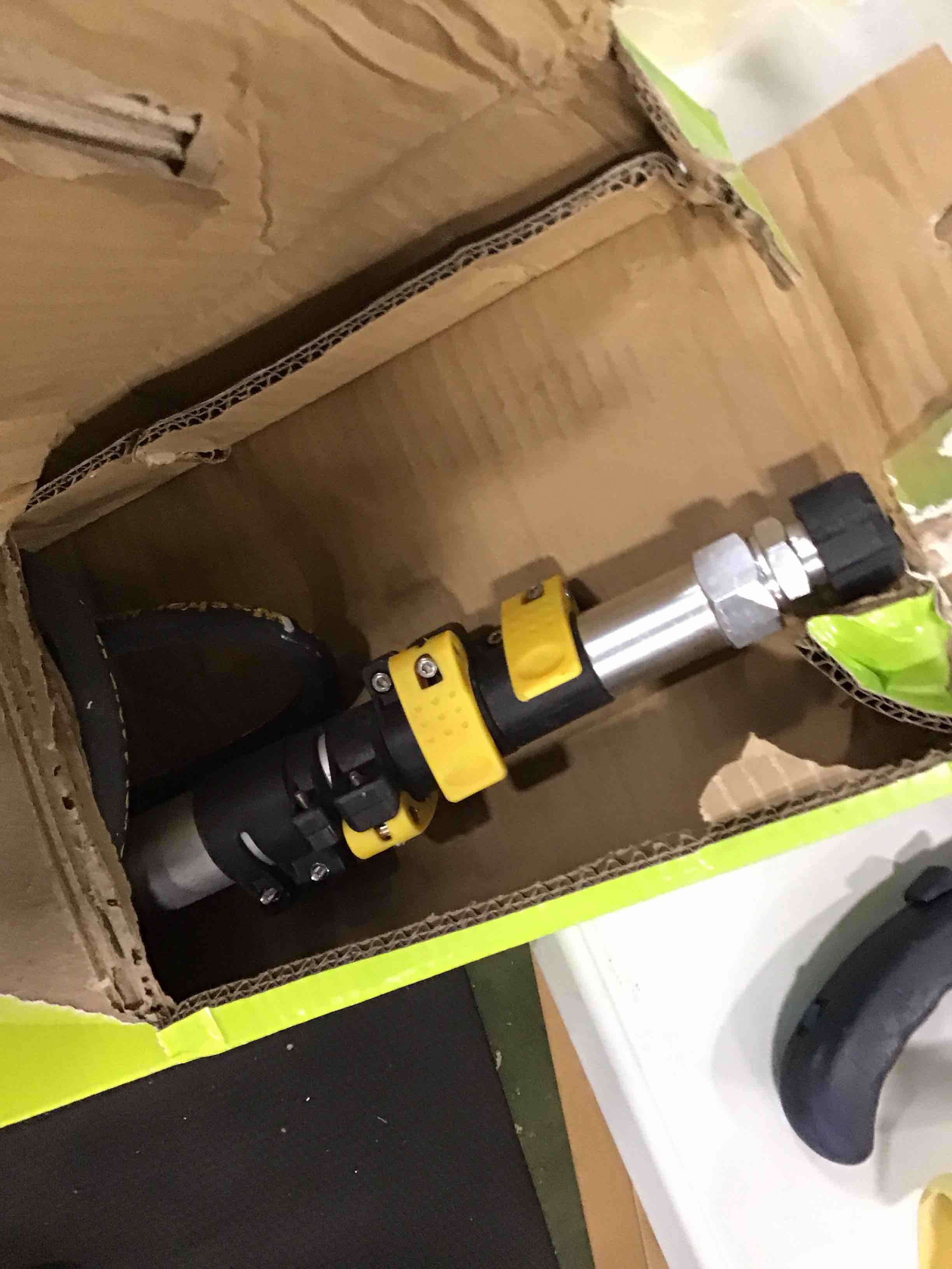 https://s3.amazonaws.com/lotting-images-prod/bidfta/PPE3443798_1750250231140.jpeg