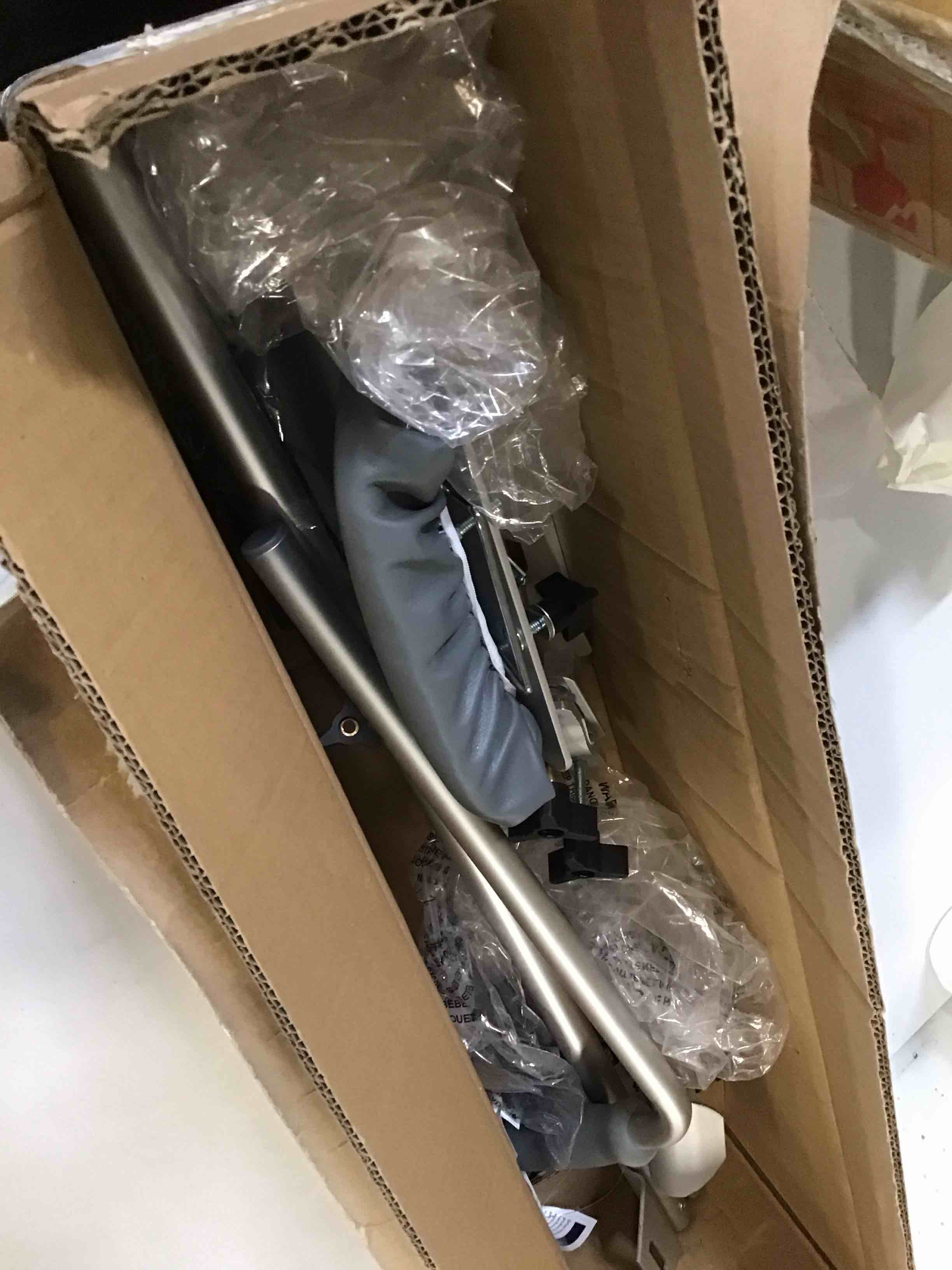 https://s3.amazonaws.com/lotting-images-prod/bidfta/PPE3443926_1750264173905.jpeg