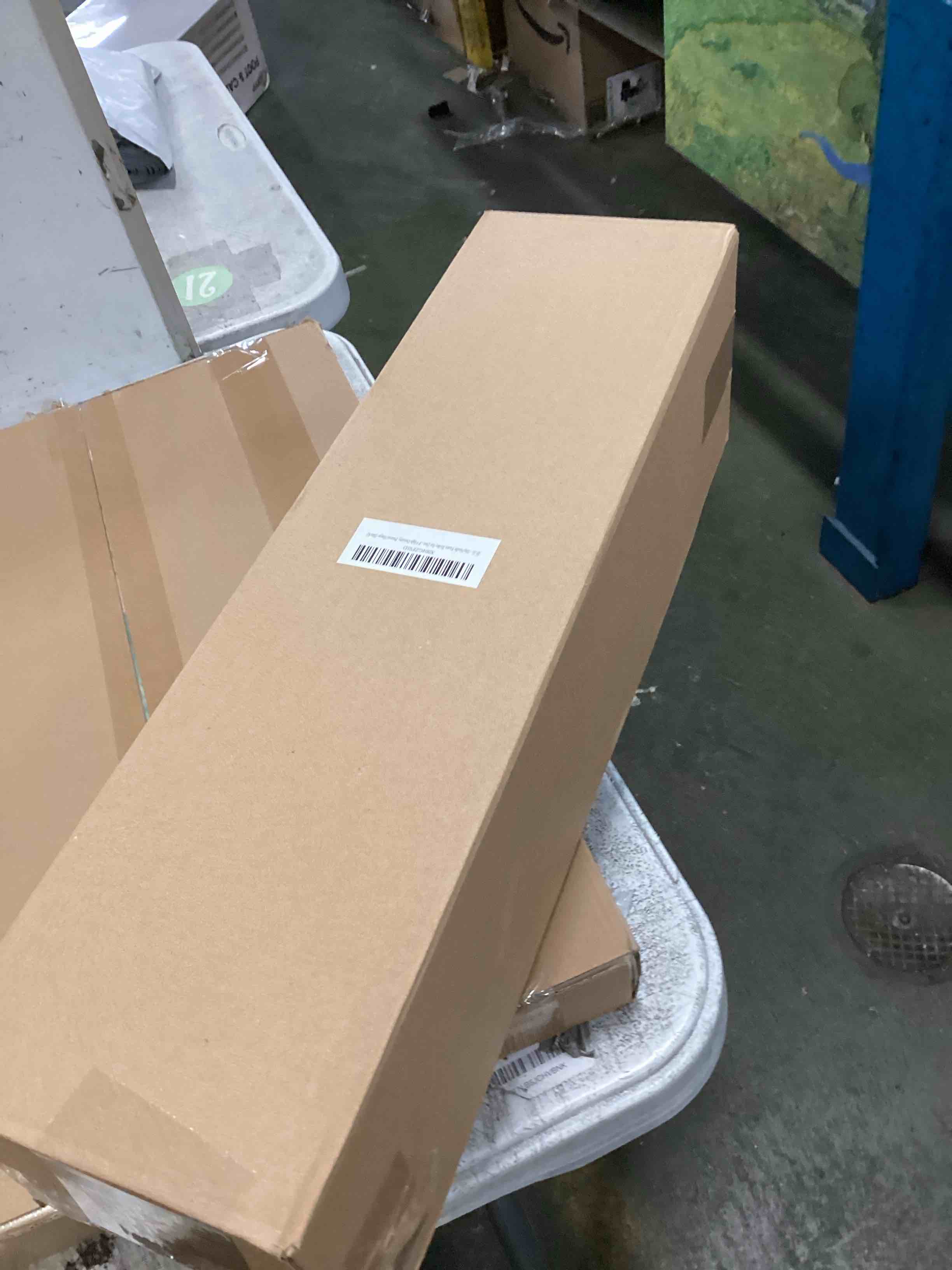 https://s3.amazonaws.com/lotting-images-prod/bidfta/PPE3445012_1749734641945.jpeg