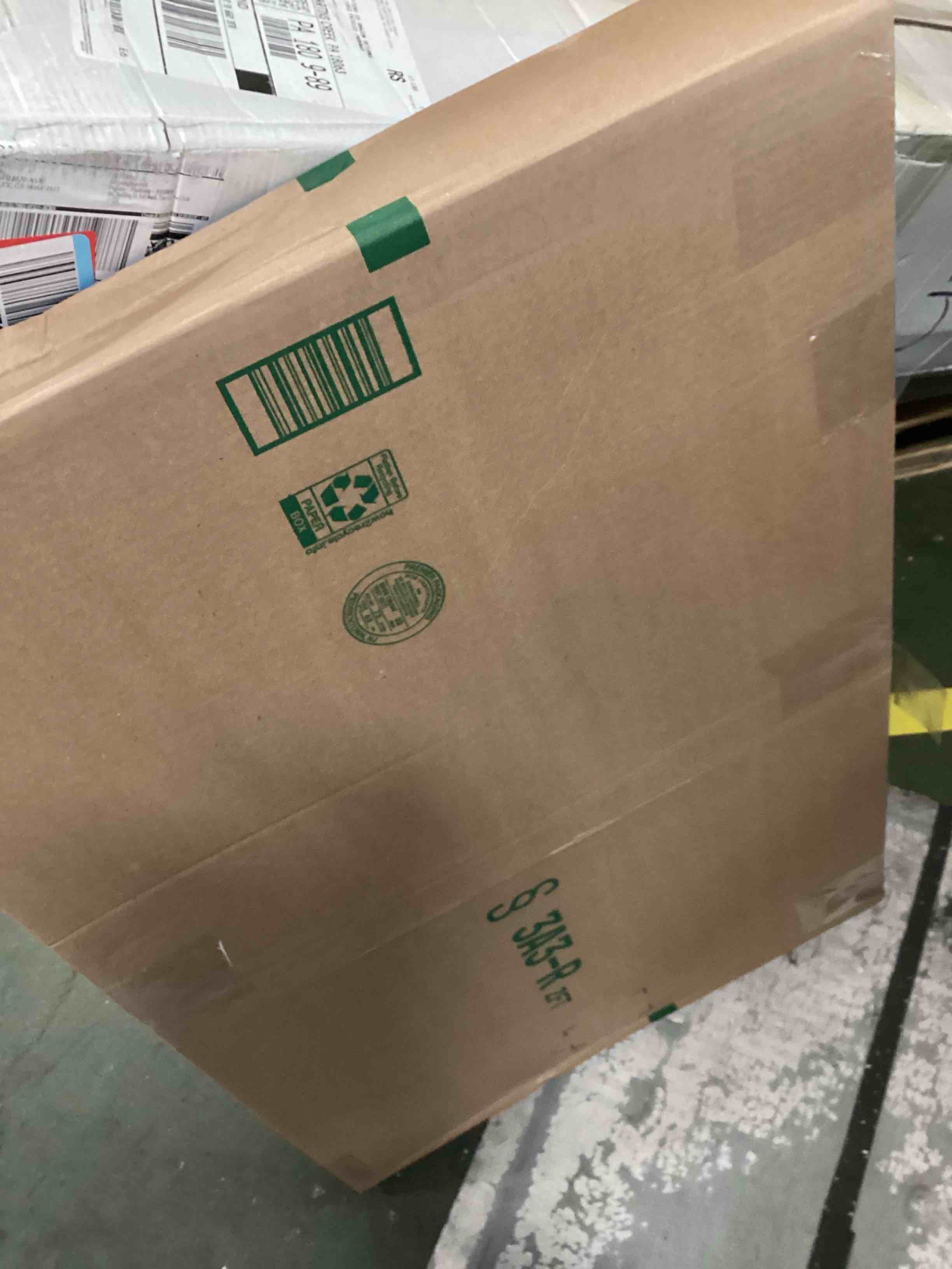 https://s3.amazonaws.com/lotting-images-prod/bidfta/PPE3445102_1749753235411.jpeg