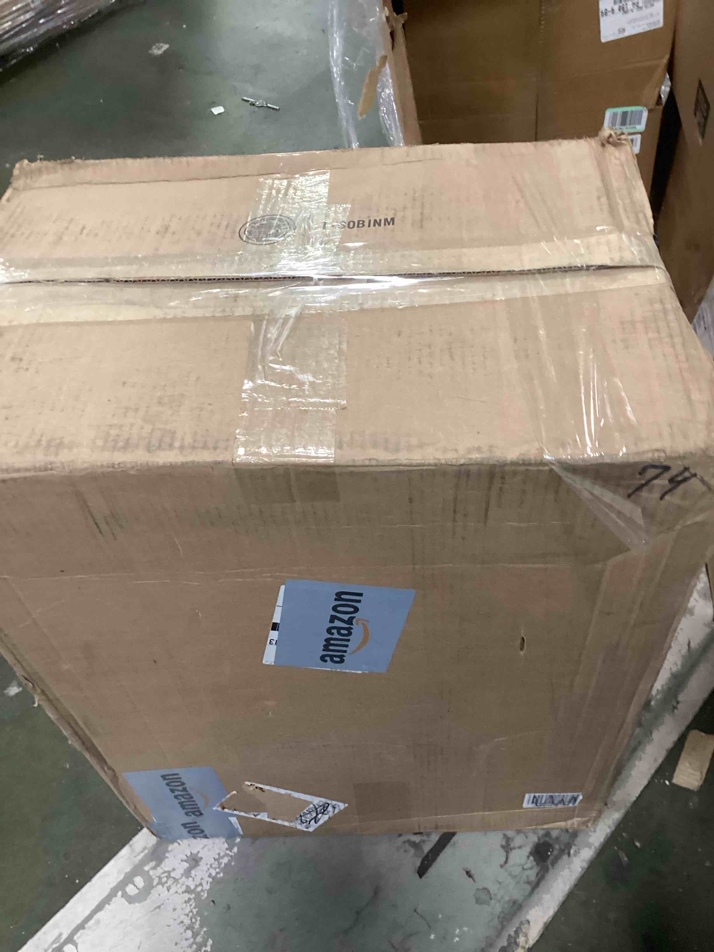 https://s3.amazonaws.com/lotting-images-prod/bidfta/PPE3445113_1749754361170.jpeg