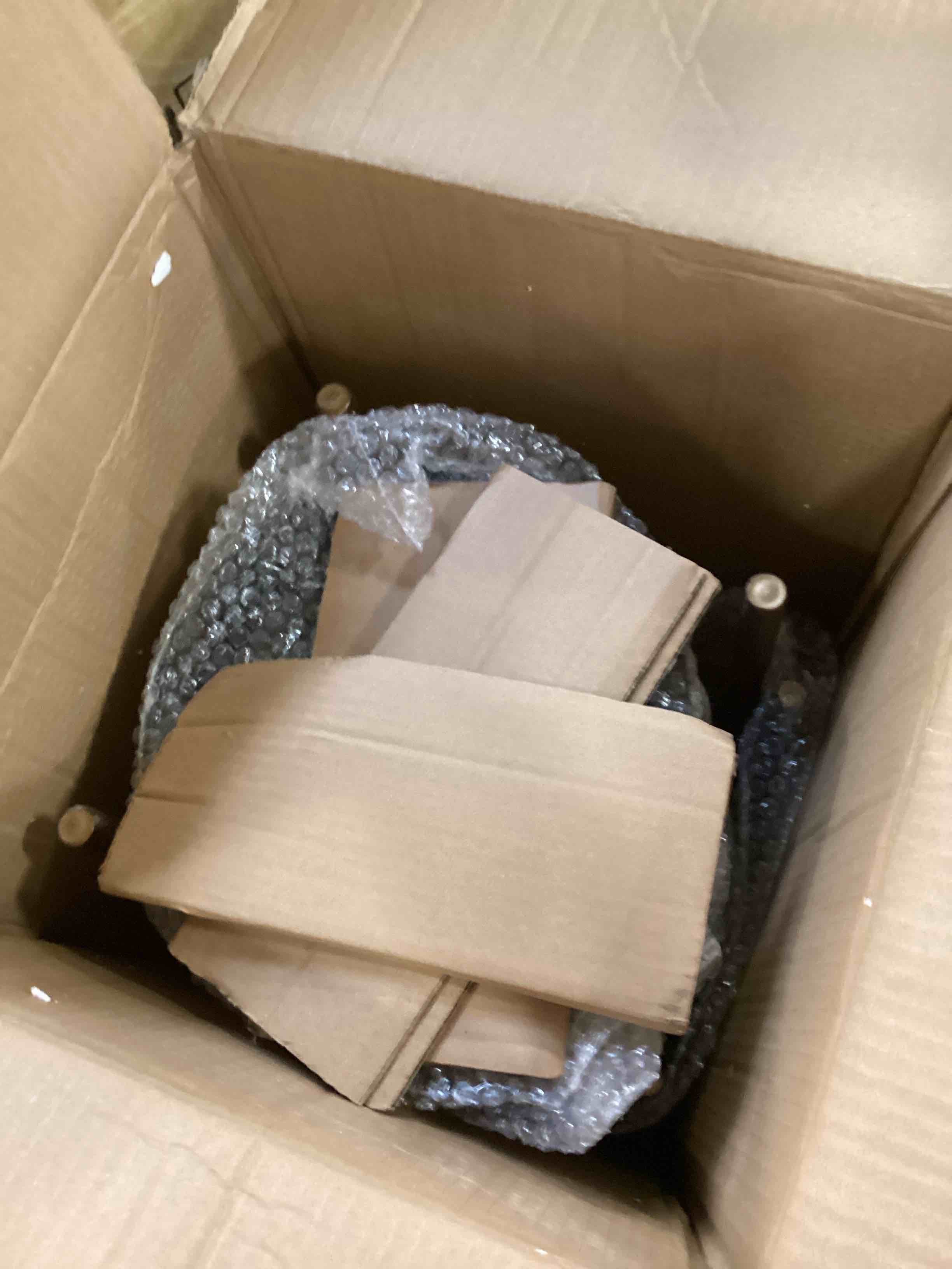 https://s3.amazonaws.com/lotting-images-prod/bidfta/PPE3445158_1749822503881.jpeg