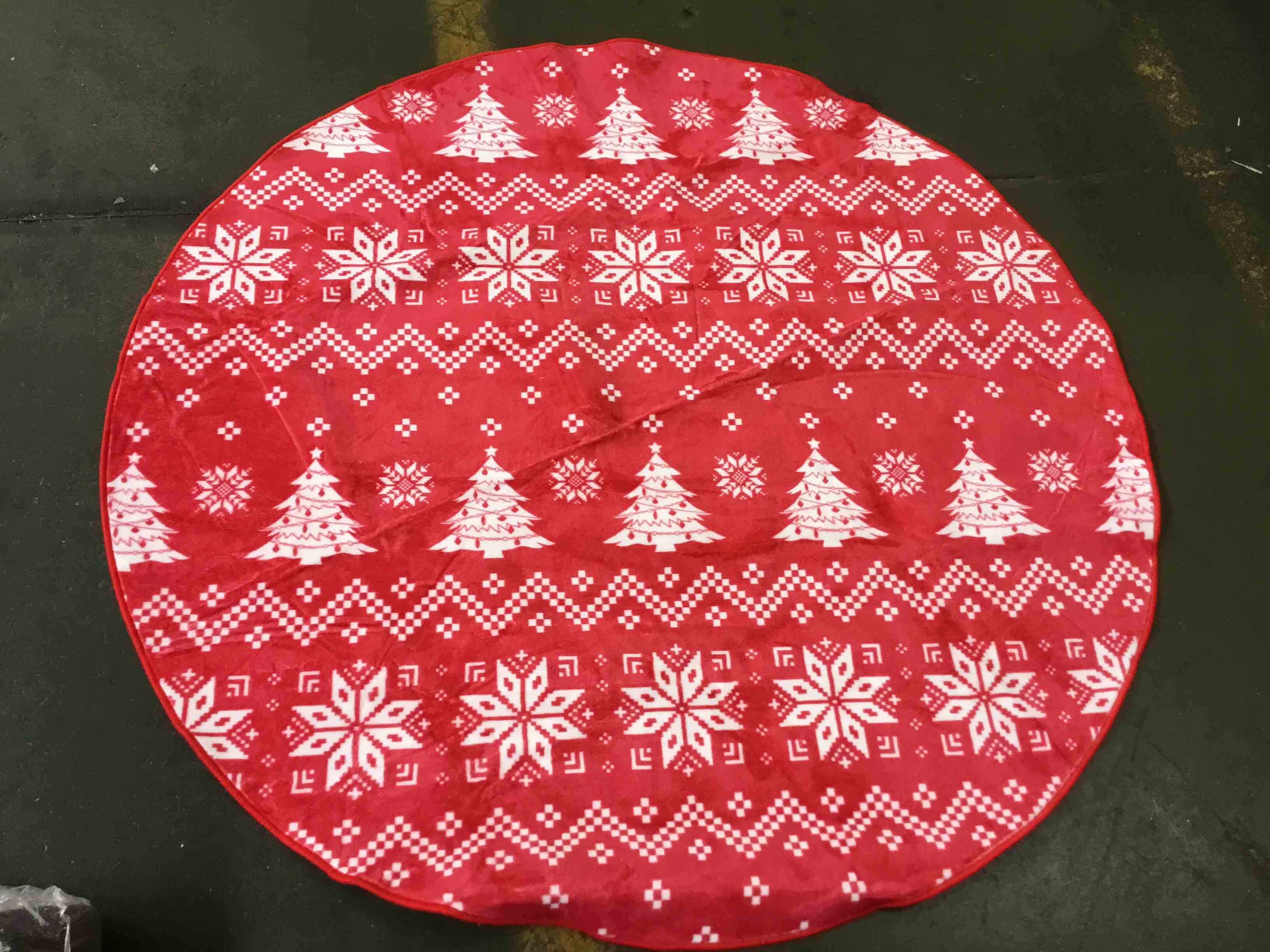 Christmas Round Area Rug, 3 Ft.