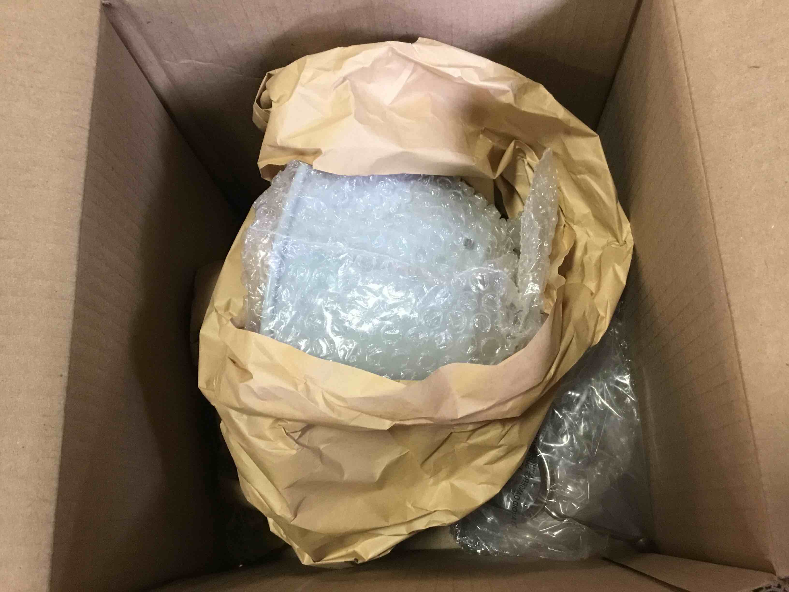 https://s3.amazonaws.com/lotting-images-prod/bidfta/PPE3445384_1749918946396.jpeg