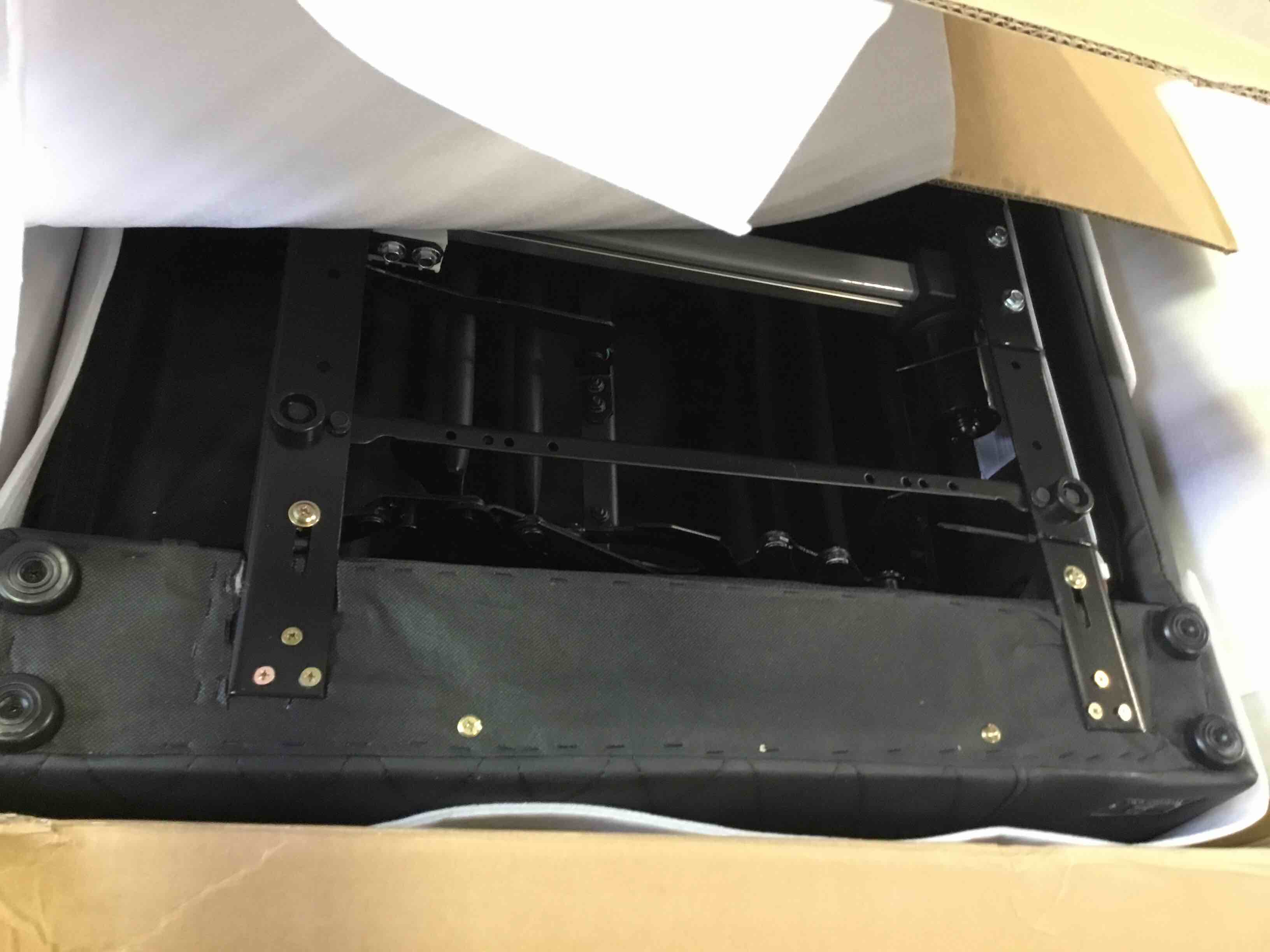 https://s3.amazonaws.com/lotting-images-prod/bidfta/PPE3445411_1749926959519.jpeg