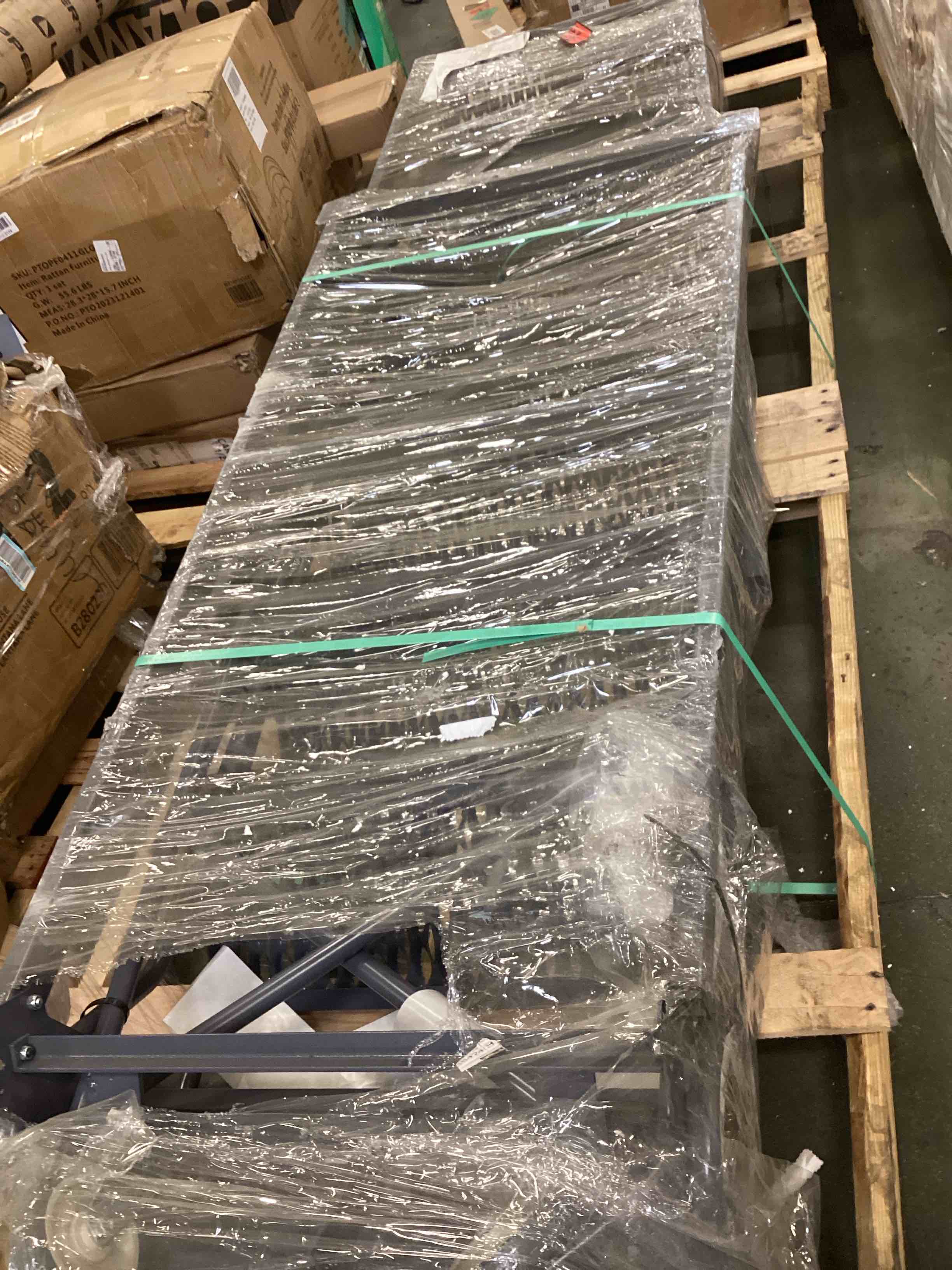https://s3.amazonaws.com/lotting-images-prod/bidfta/PPE3445502_1750344078729.jpeg