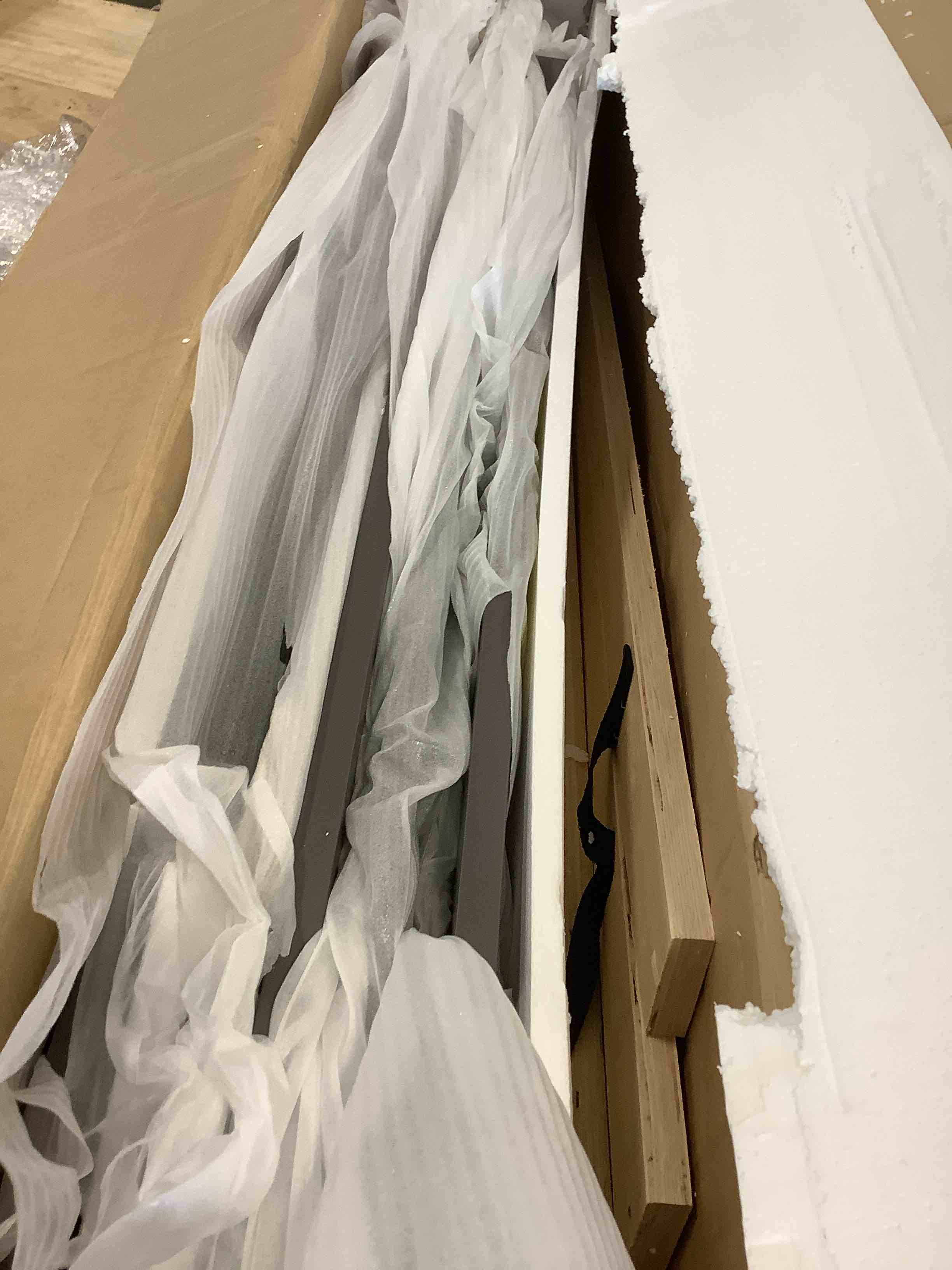 https://s3.amazonaws.com/lotting-images-prod/bidfta/PPE3445552_1750359568642.jpeg