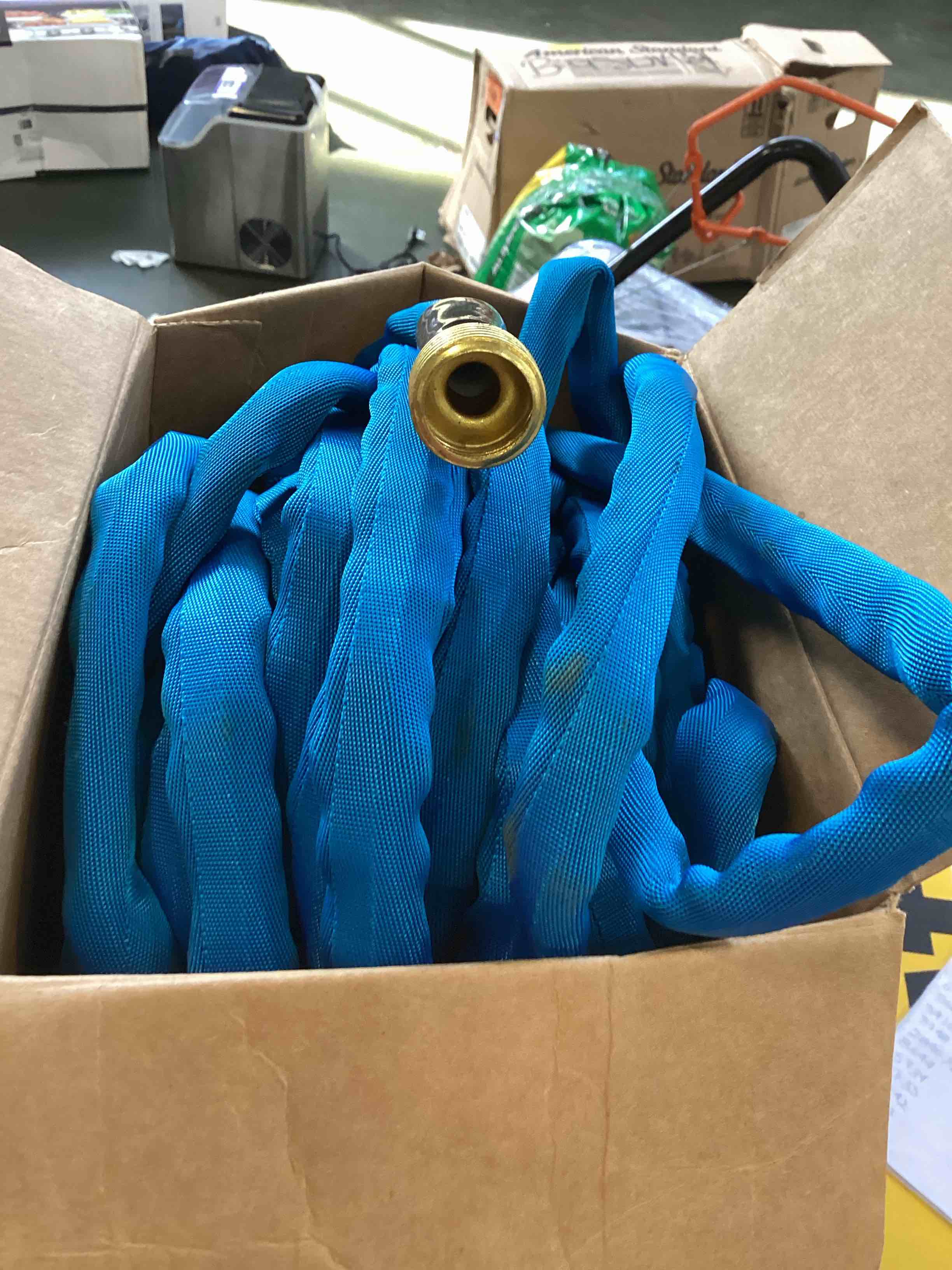 https://s3.amazonaws.com/lotting-images-prod/bidfta/PPE3445618_1750424656373.jpeg