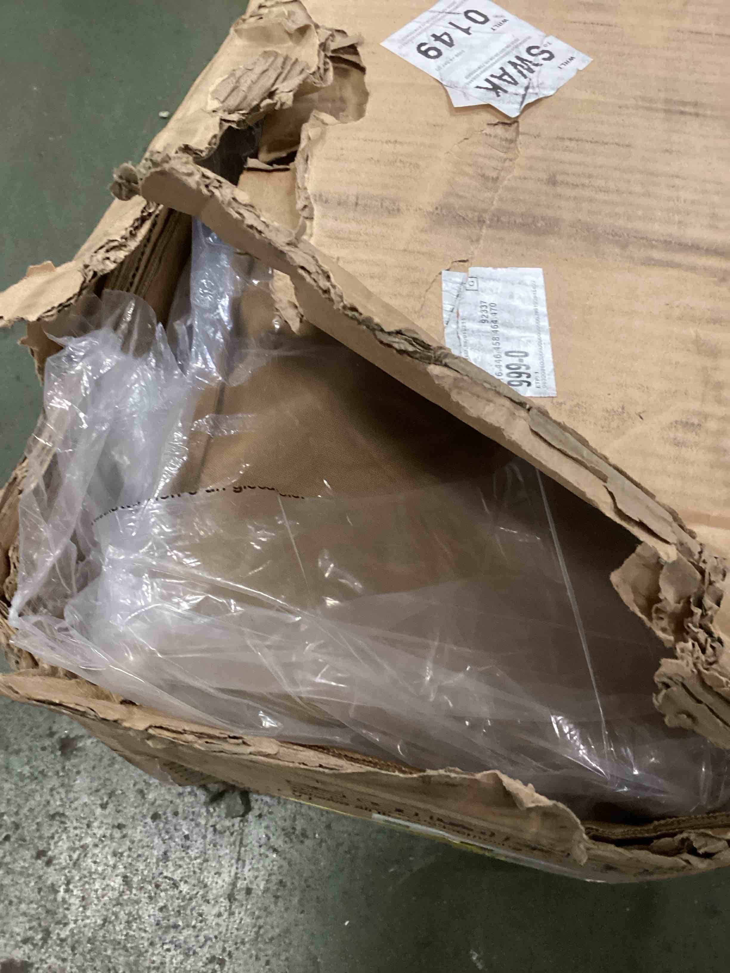 https://s3.amazonaws.com/lotting-images-prod/bidfta/PPE3445815_1750510126702.jpeg
