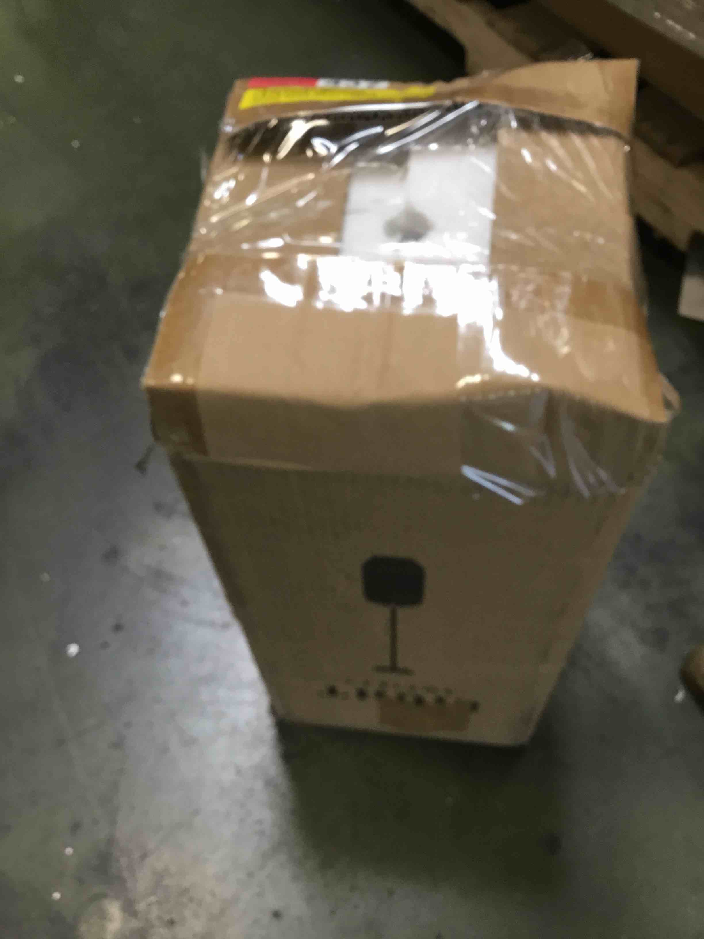 https://s3.amazonaws.com/lotting-images-prod/bidfta/PPE3445900_1750523693912.jpeg